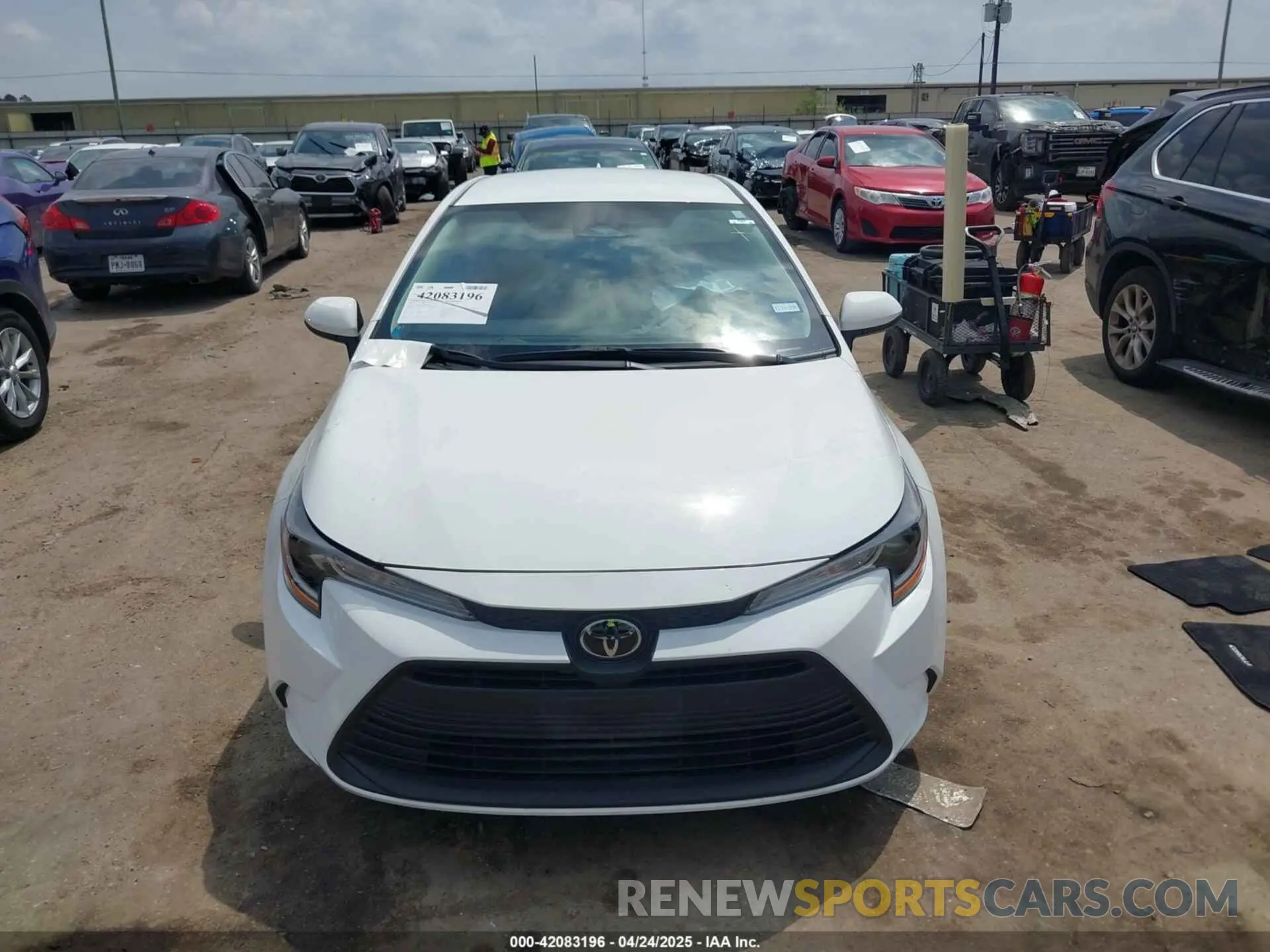 12 fotografías del automóvil dañado 5YFB4MDE8RP128628 TOYOTA COROLLA 2024