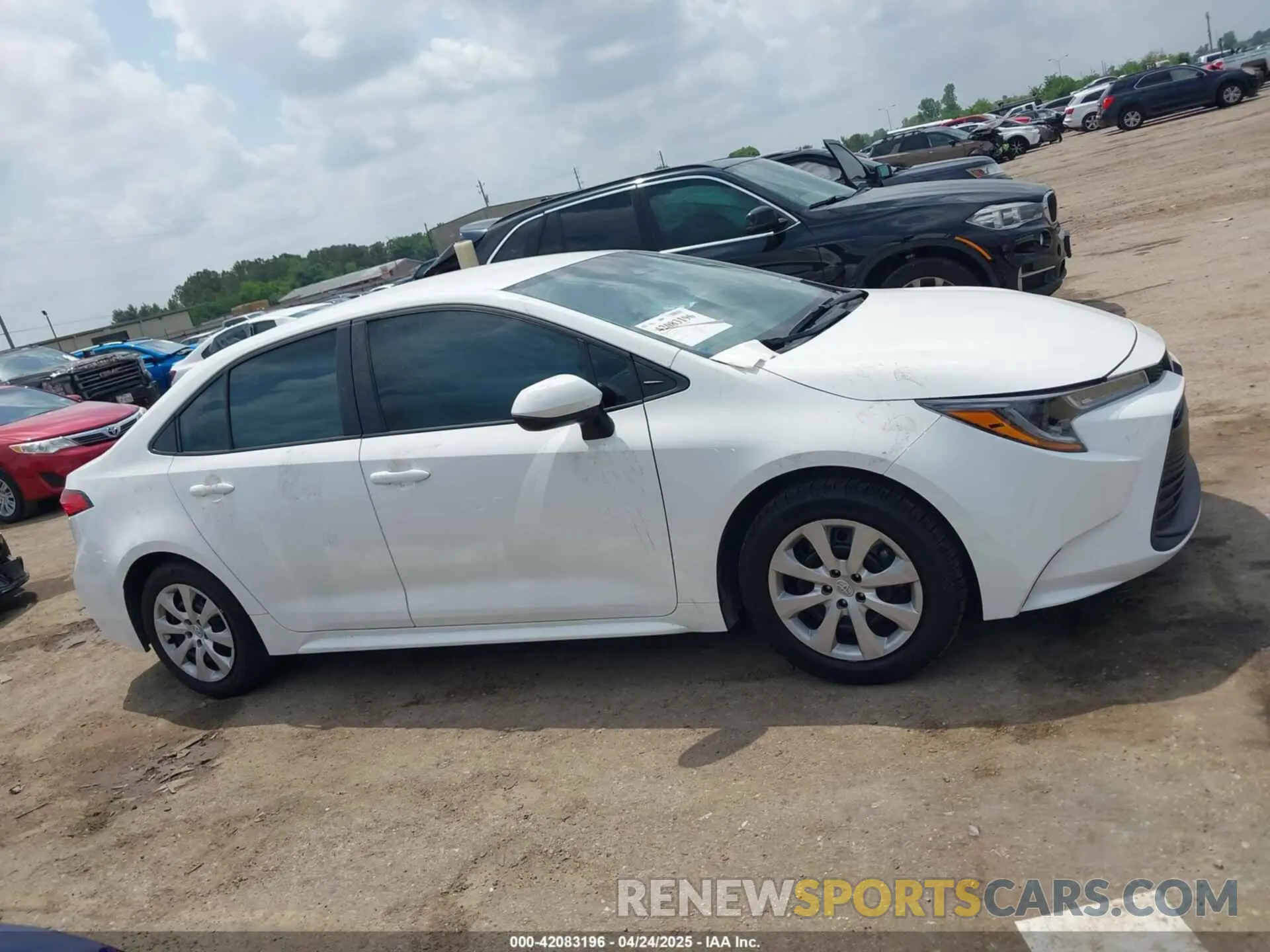 13 fotografías del automóvil dañado 5YFB4MDE8RP128628 TOYOTA COROLLA 2024