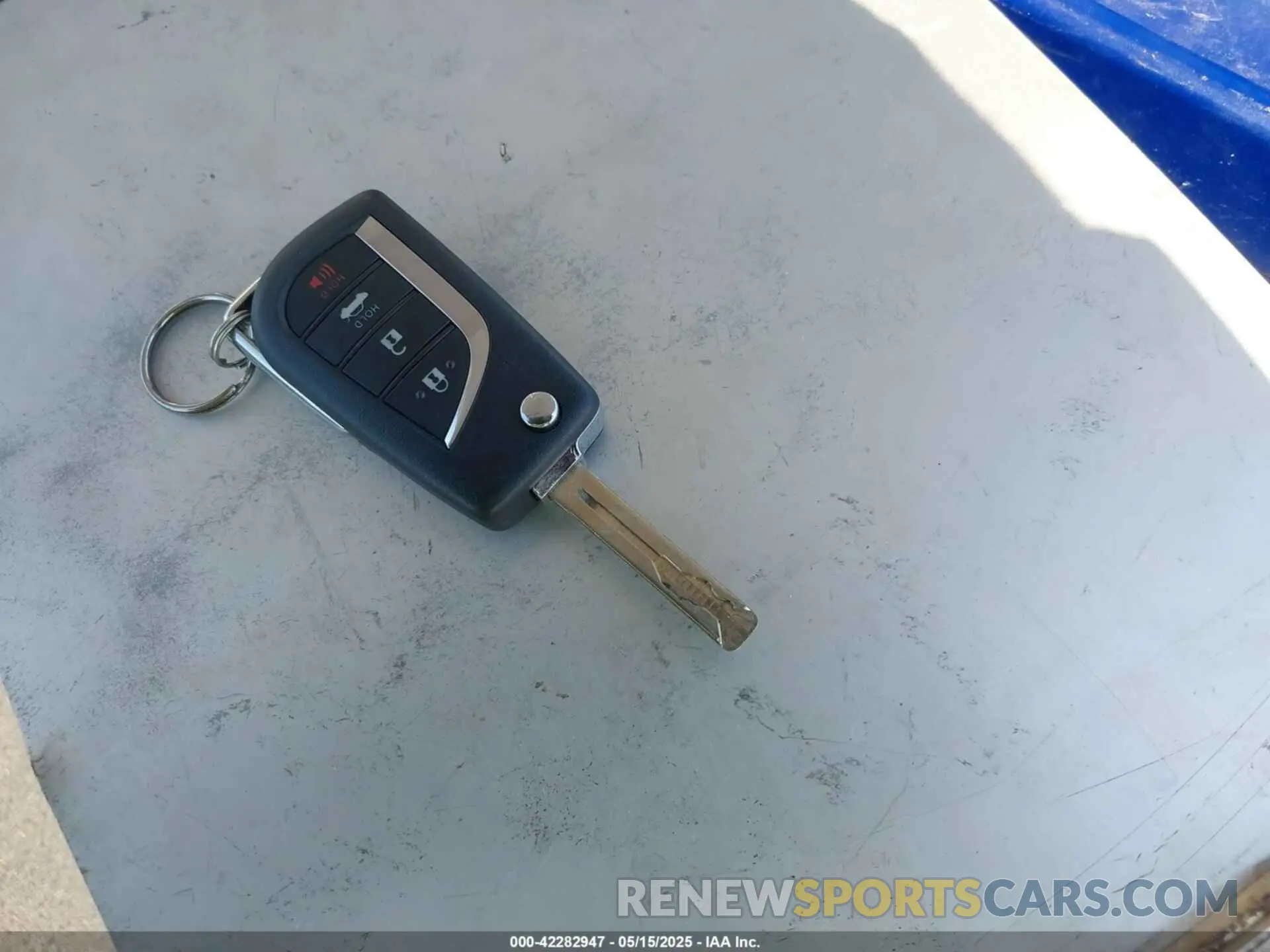 11 fotografías del automóvil dañado 5YFB4MDE8RP131397 TOYOTA COROLLA 2024