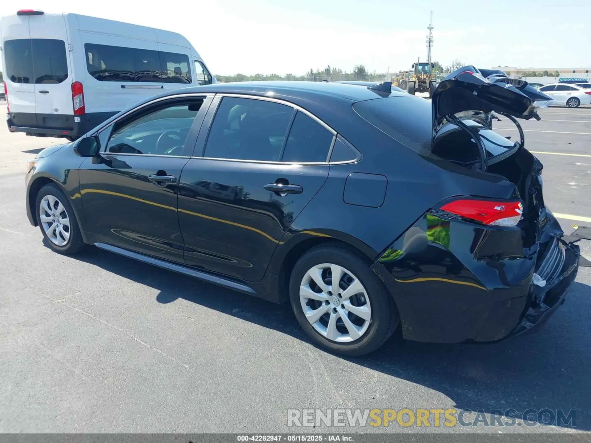 3 fotografías del automóvil dañado 5YFB4MDE8RP131397 TOYOTA COROLLA 2024