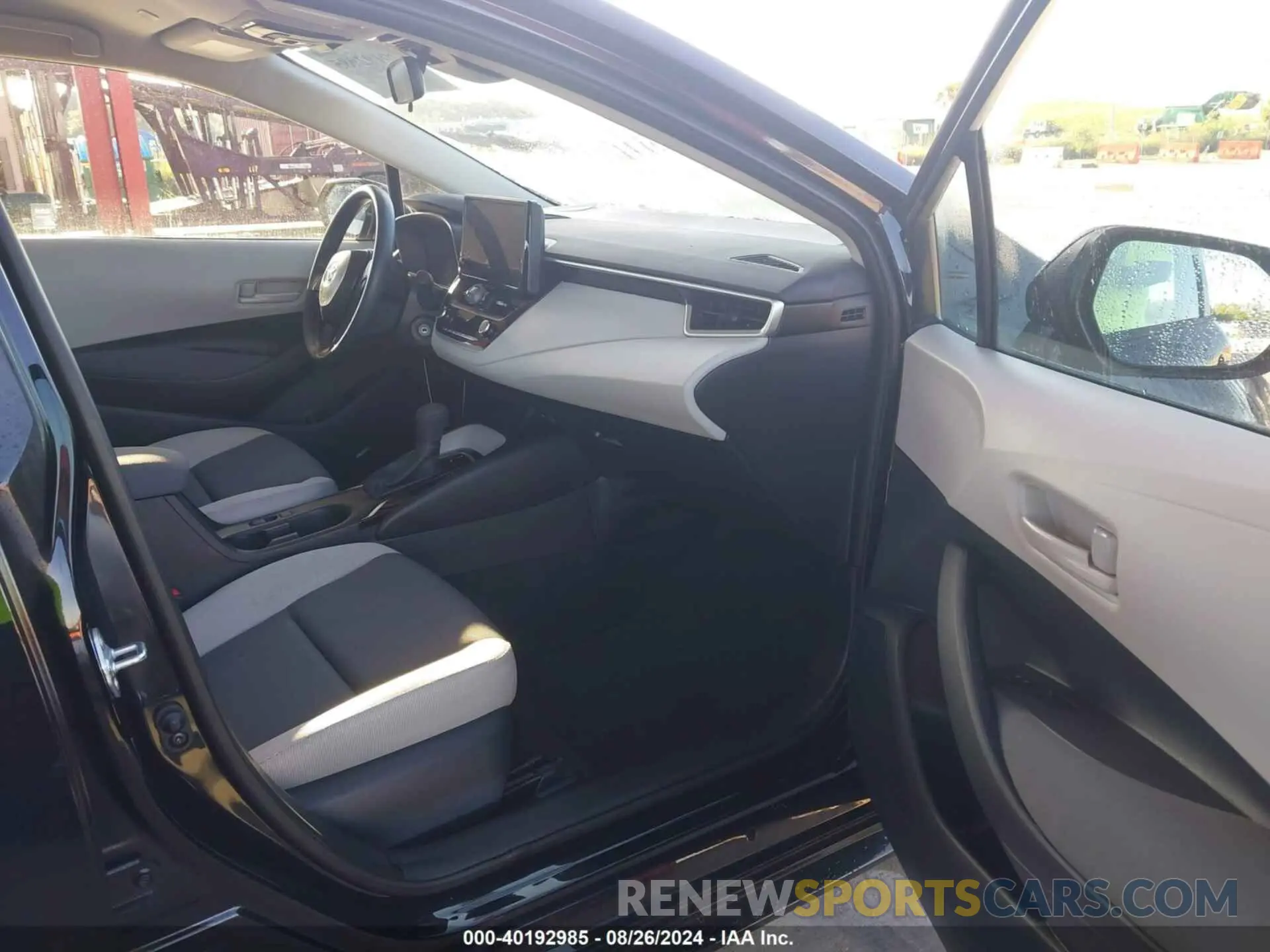 5 fotografías del automóvil dañado 5YFB4MDE8RP137815 TOYOTA COROLLA 2024