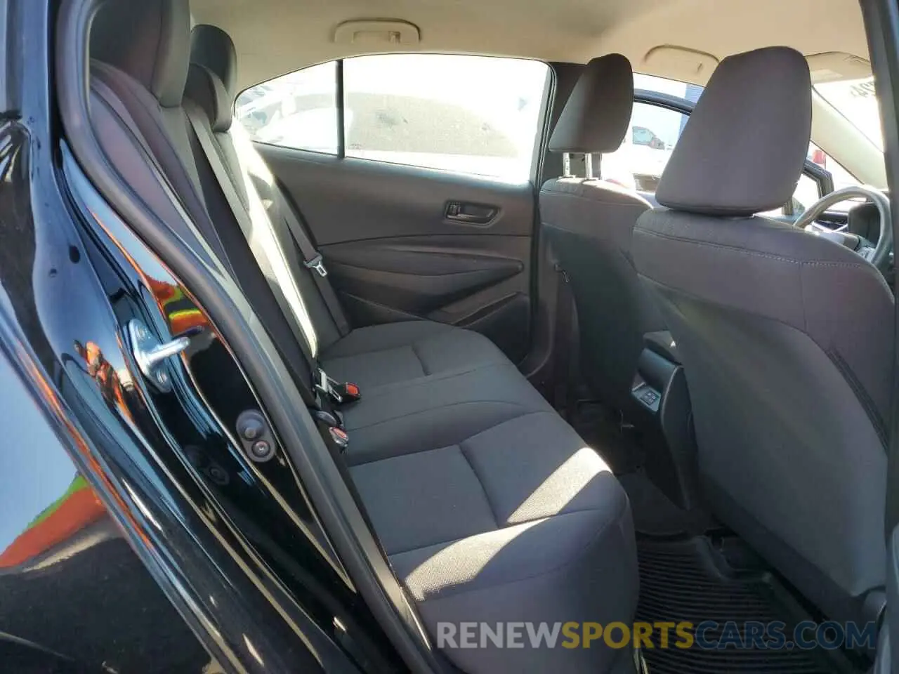 10 fotografías del automóvil dañado 5YFB4MDE8RP152606 TOYOTA COROLLA 2024