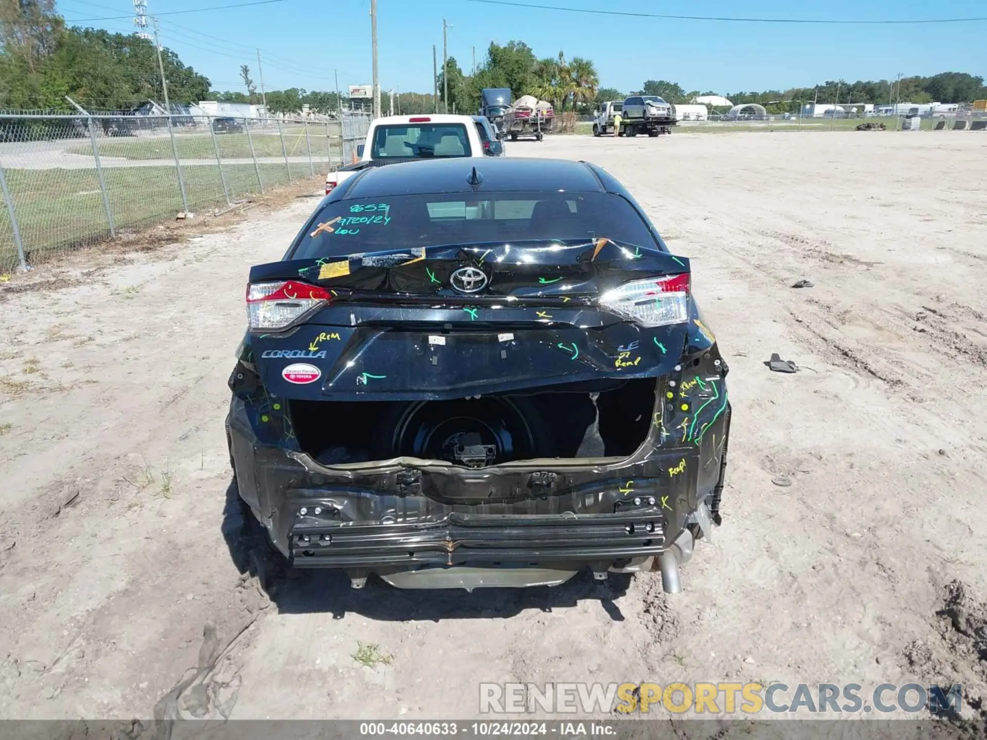 17 fotografías del automóvil dañado 5YFB4MDE8RP155036 TOYOTA COROLLA 2024