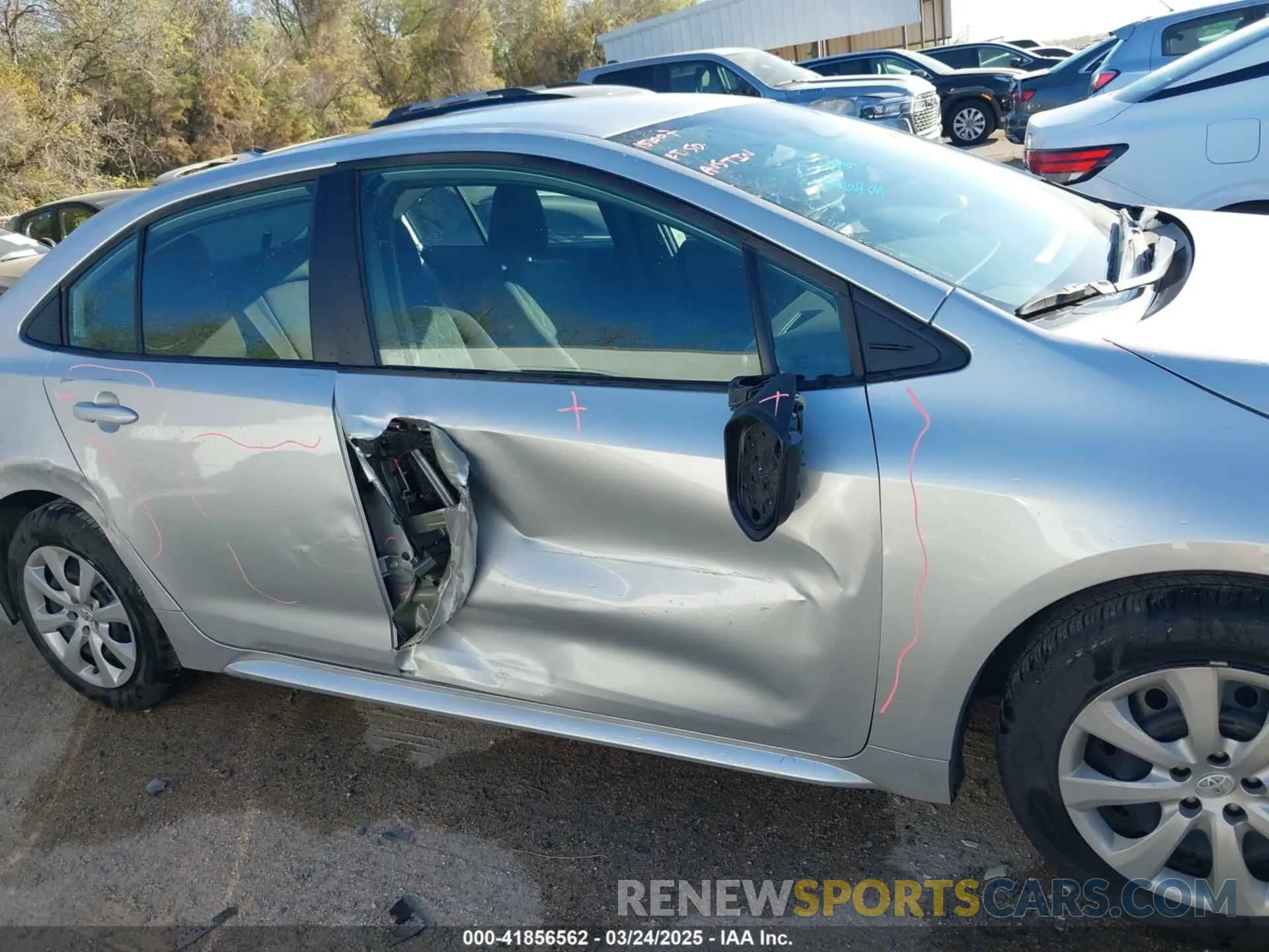 13 fotografías del automóvil dañado 5YFB4MDE8RP168708 TOYOTA COROLLA 2024