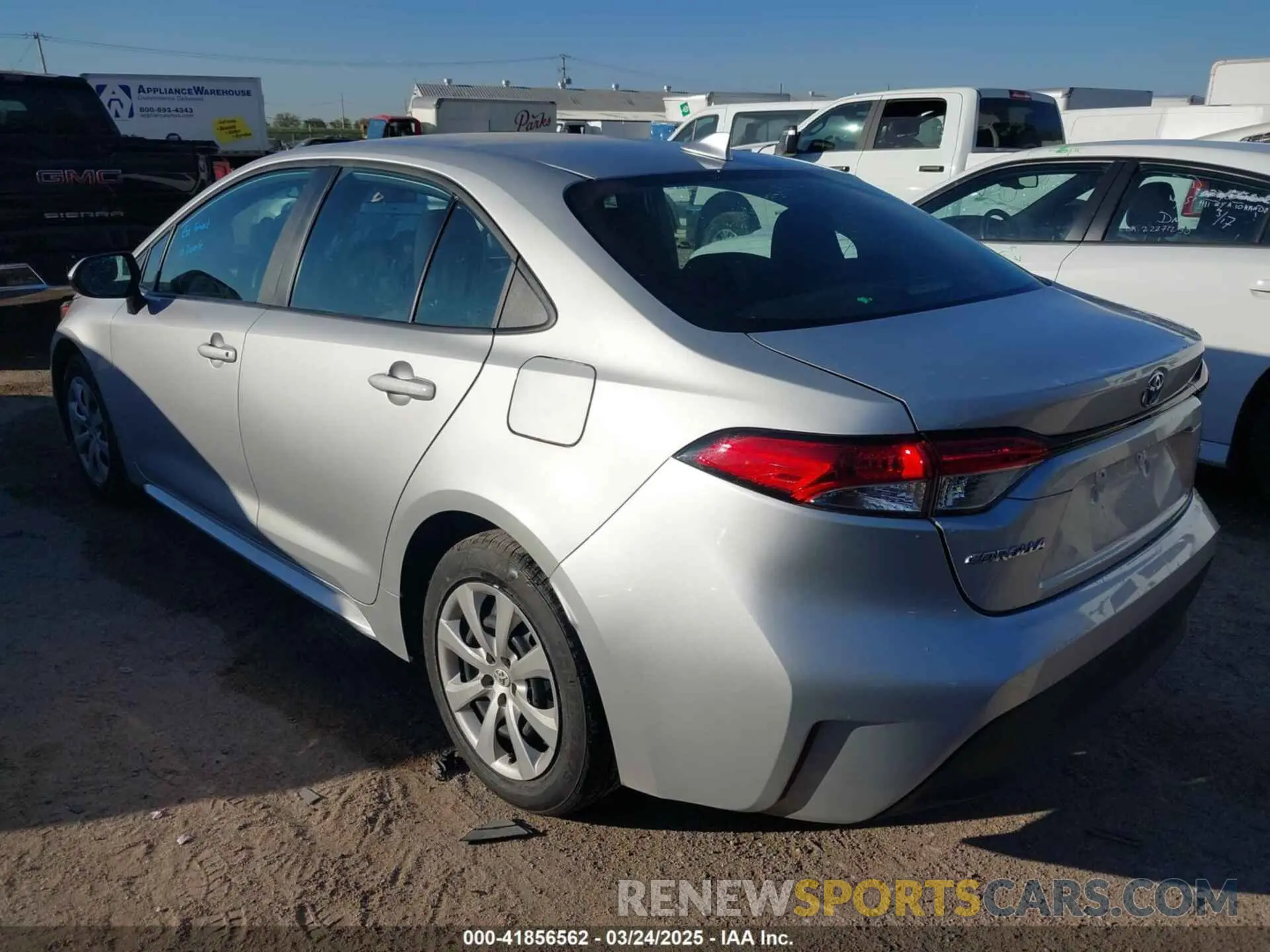 3 fotografías del automóvil dañado 5YFB4MDE8RP168708 TOYOTA COROLLA 2024