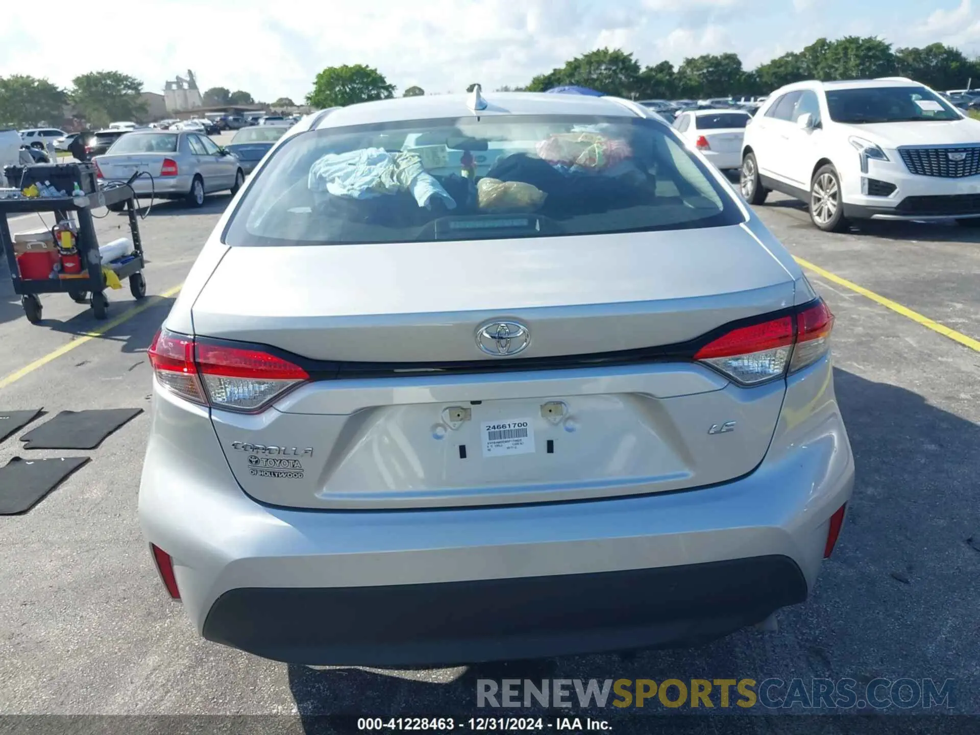 15 fotografías del automóvil dañado 5YFB4MDE8RP170622 TOYOTA COROLLA 2024