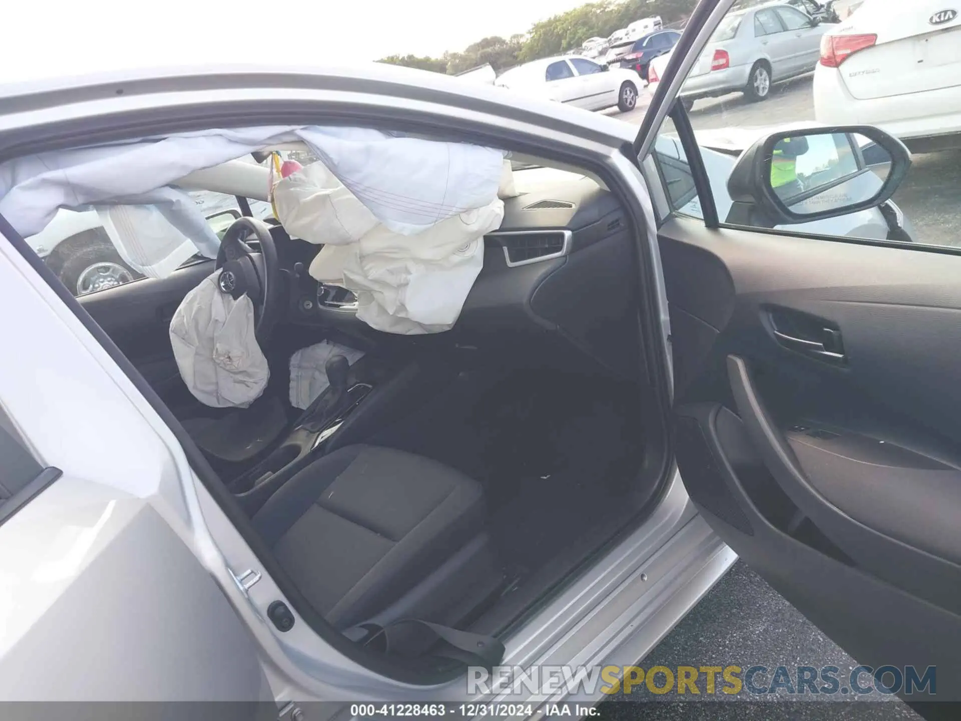 5 fotografías del automóvil dañado 5YFB4MDE8RP170622 TOYOTA COROLLA 2024