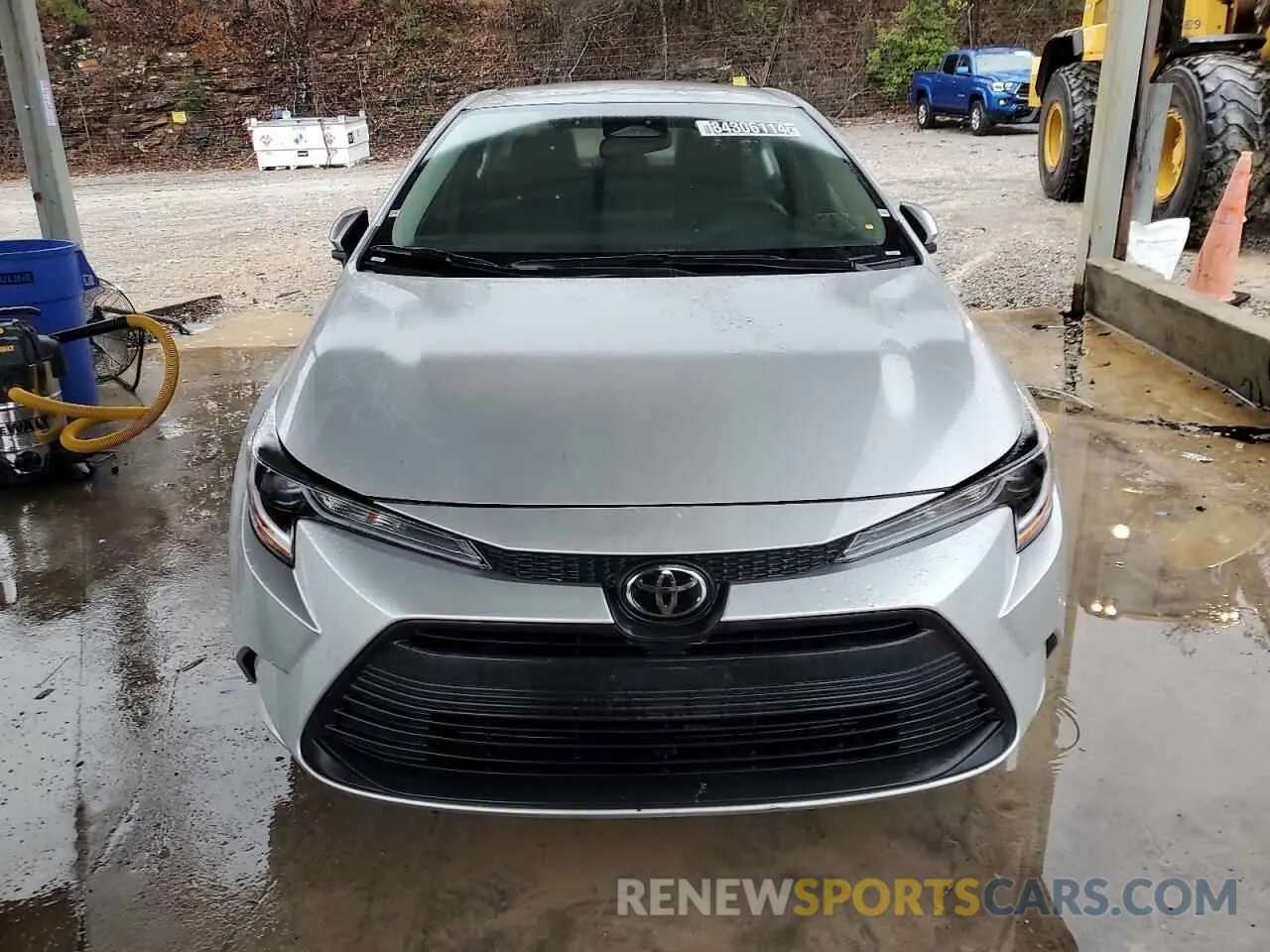 5 fotografías del automóvil dañado 5YFB4MDE8RP174380 TOYOTA COROLLA 2024