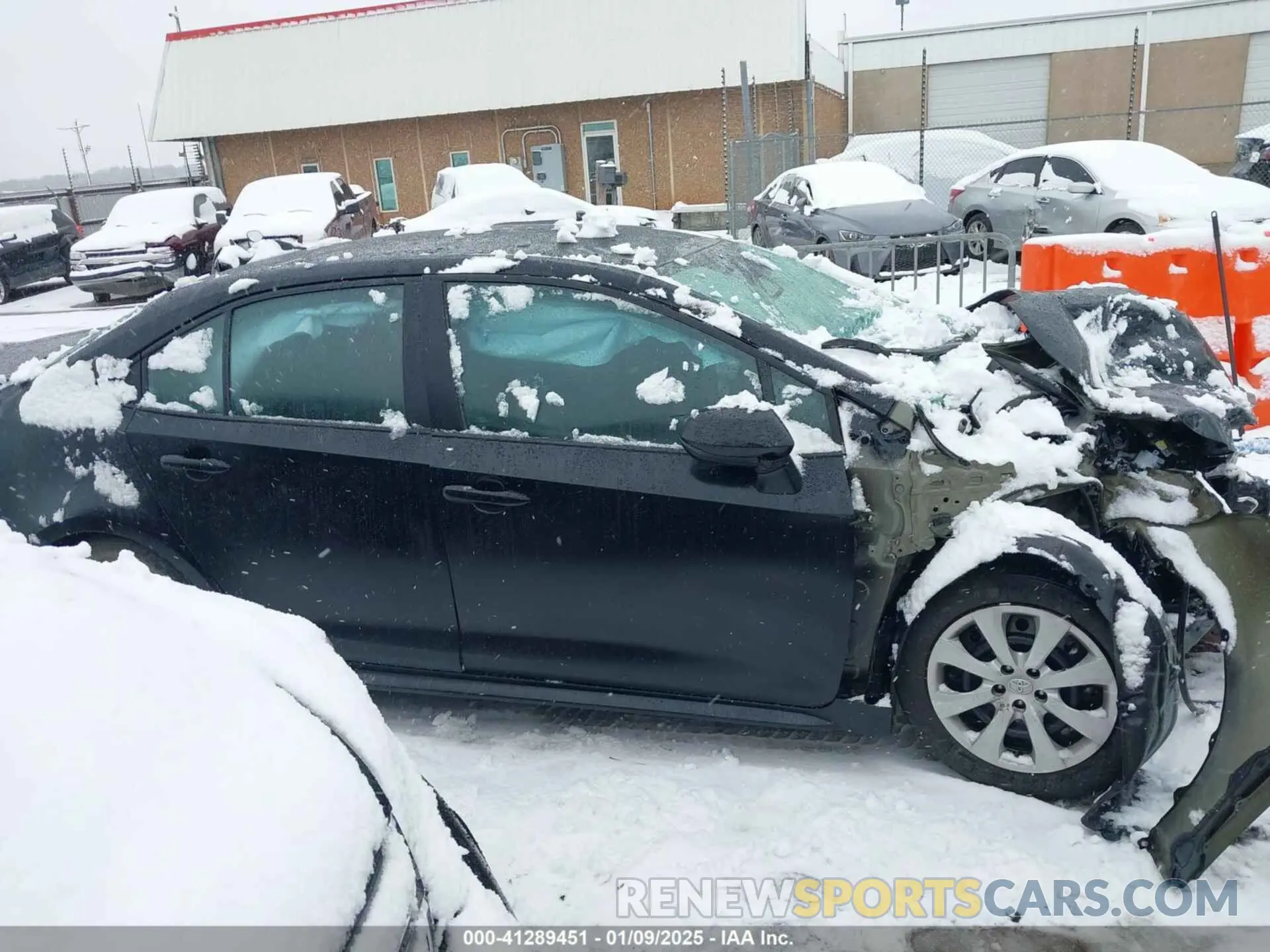 13 fotografías del automóvil dañado 5YFB4MDE9RP097888 TOYOTA COROLLA 2024