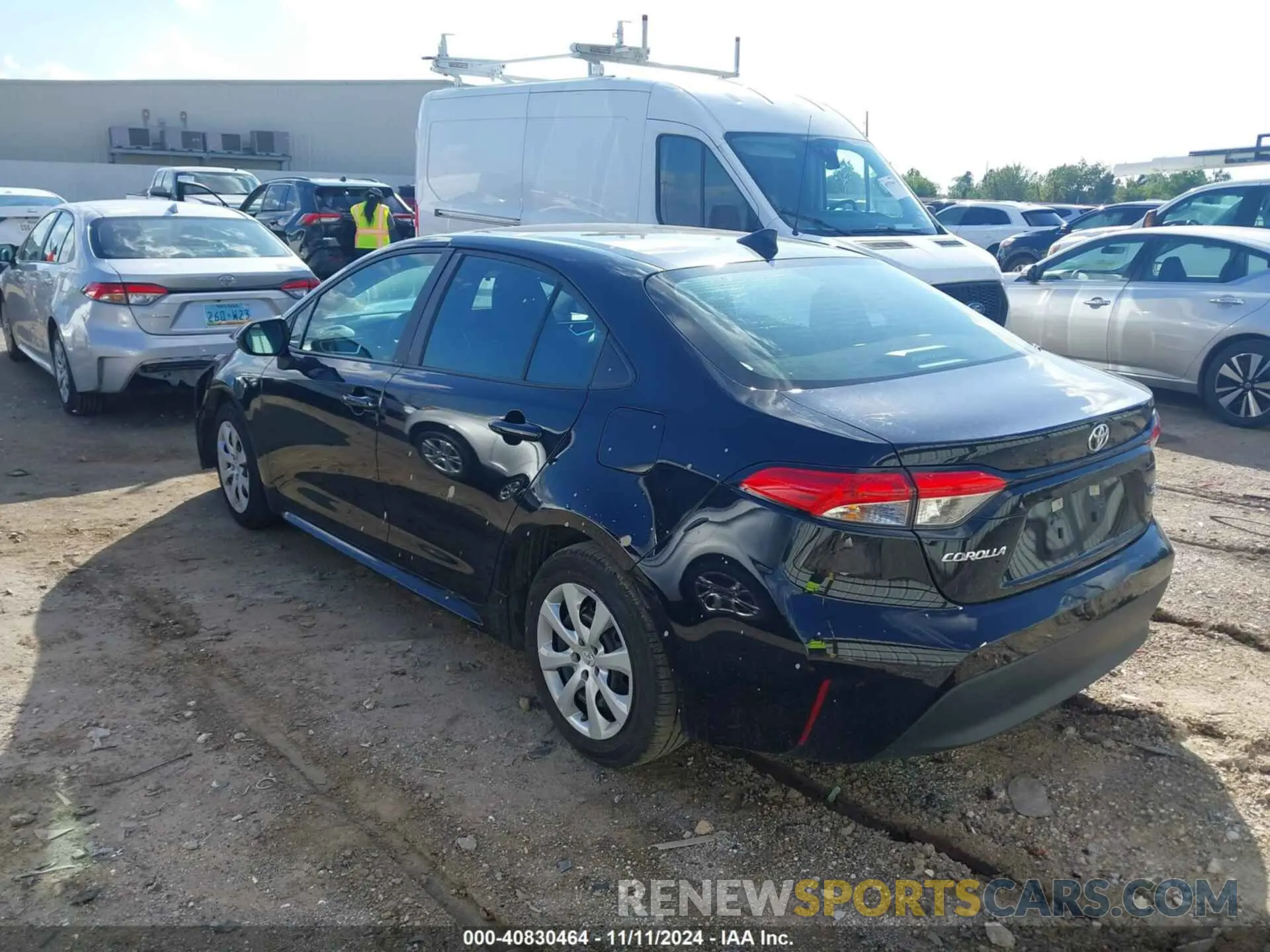 3 fotografías del automóvil dañado 5YFB4MDE9RP103673 TOYOTA COROLLA 2024