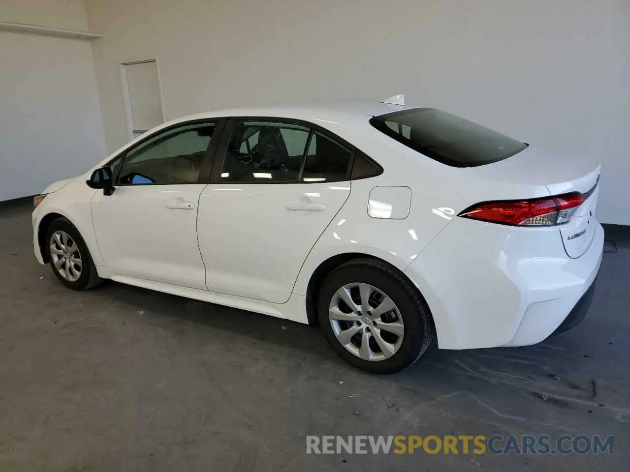 2 fotografías del automóvil dañado 5YFB4MDE9RP104127 TOYOTA COROLLA 2024