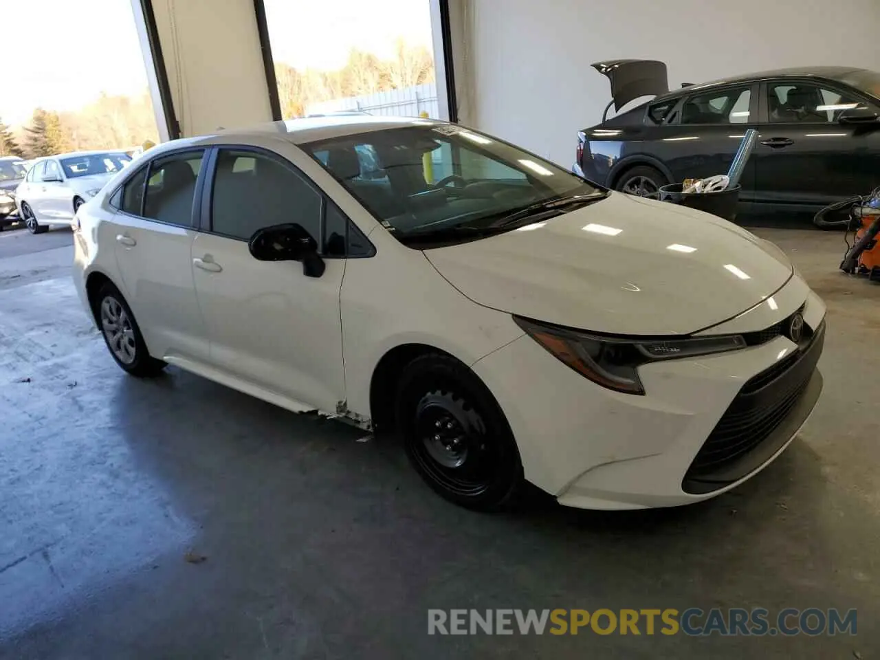 4 fotografías del automóvil dañado 5YFB4MDE9RP104127 TOYOTA COROLLA 2024