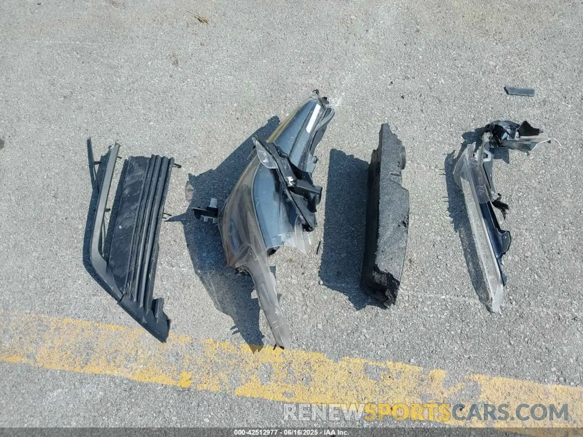 12 fotografías del automóvil dañado 5YFB4MDE9RP147432 TOYOTA COROLLA 2024