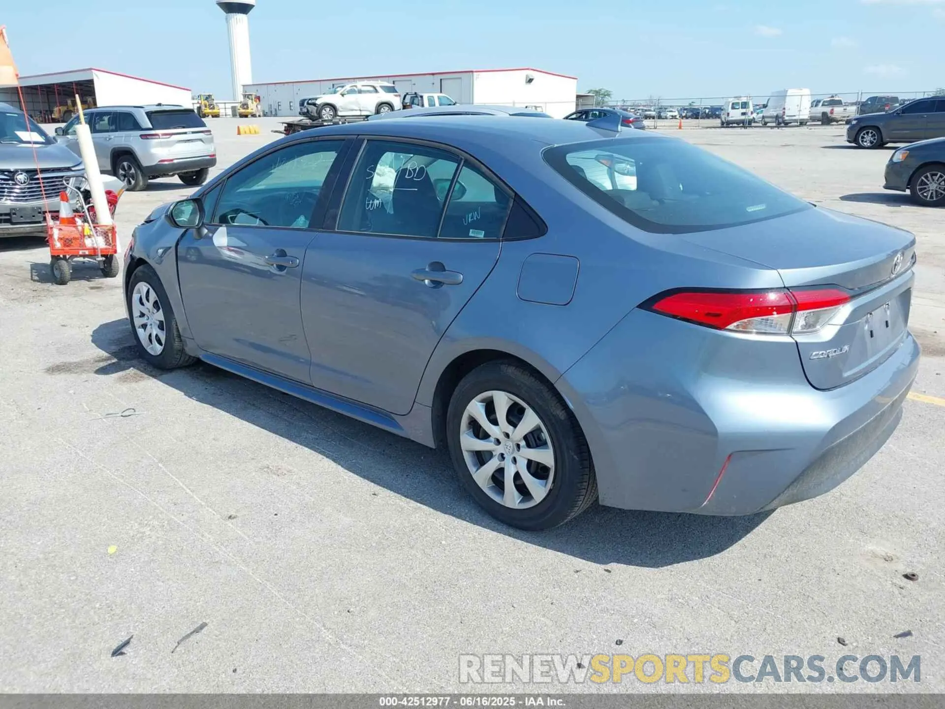 3 fotografías del automóvil dañado 5YFB4MDE9RP147432 TOYOTA COROLLA 2024