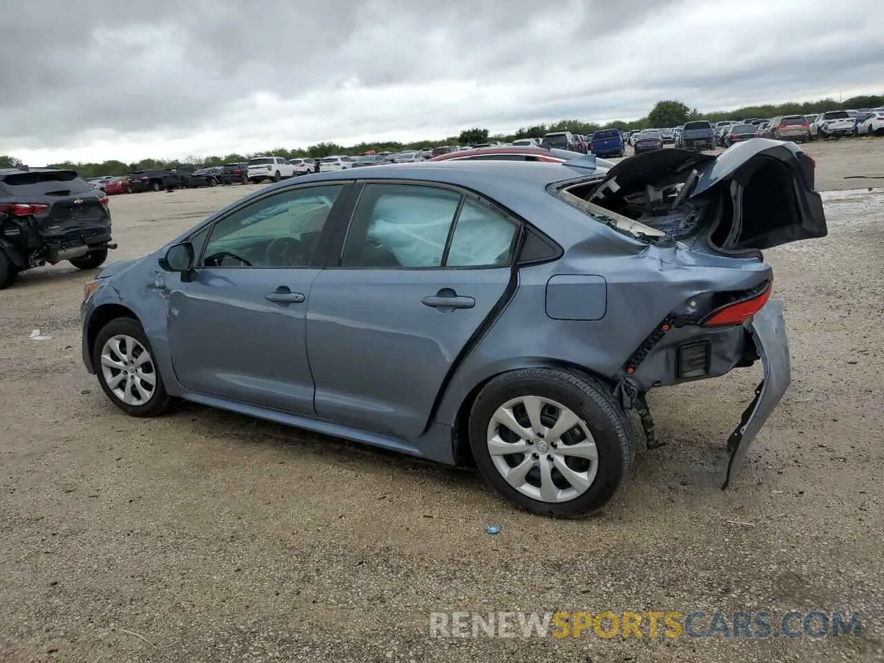 2 fotografías del automóvil dañado 5YFB4MDE9RP151867 TOYOTA COROLLA 2024