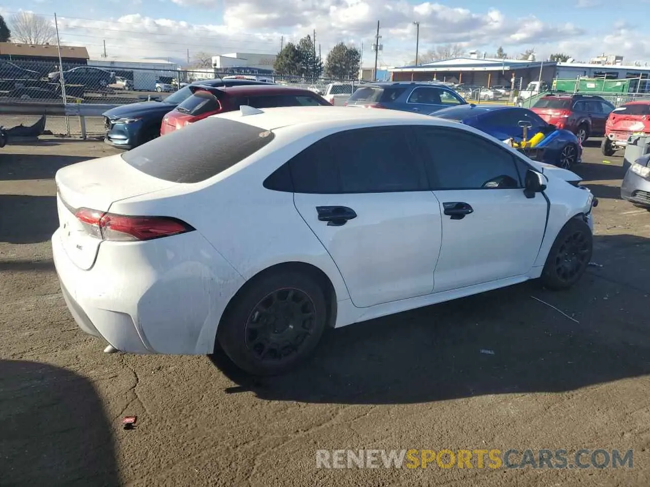 3 fotografías del automóvil dañado 5YFB4MDE9RP180916 TOYOTA COROLLA 2024