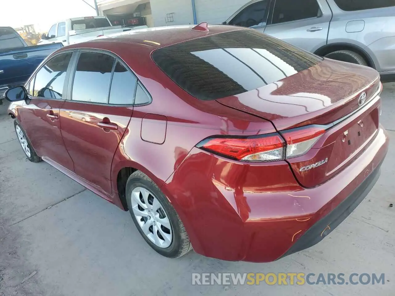 2 fotografías del automóvil dañado 5YFB4MDE9RP186344 TOYOTA COROLLA 2024