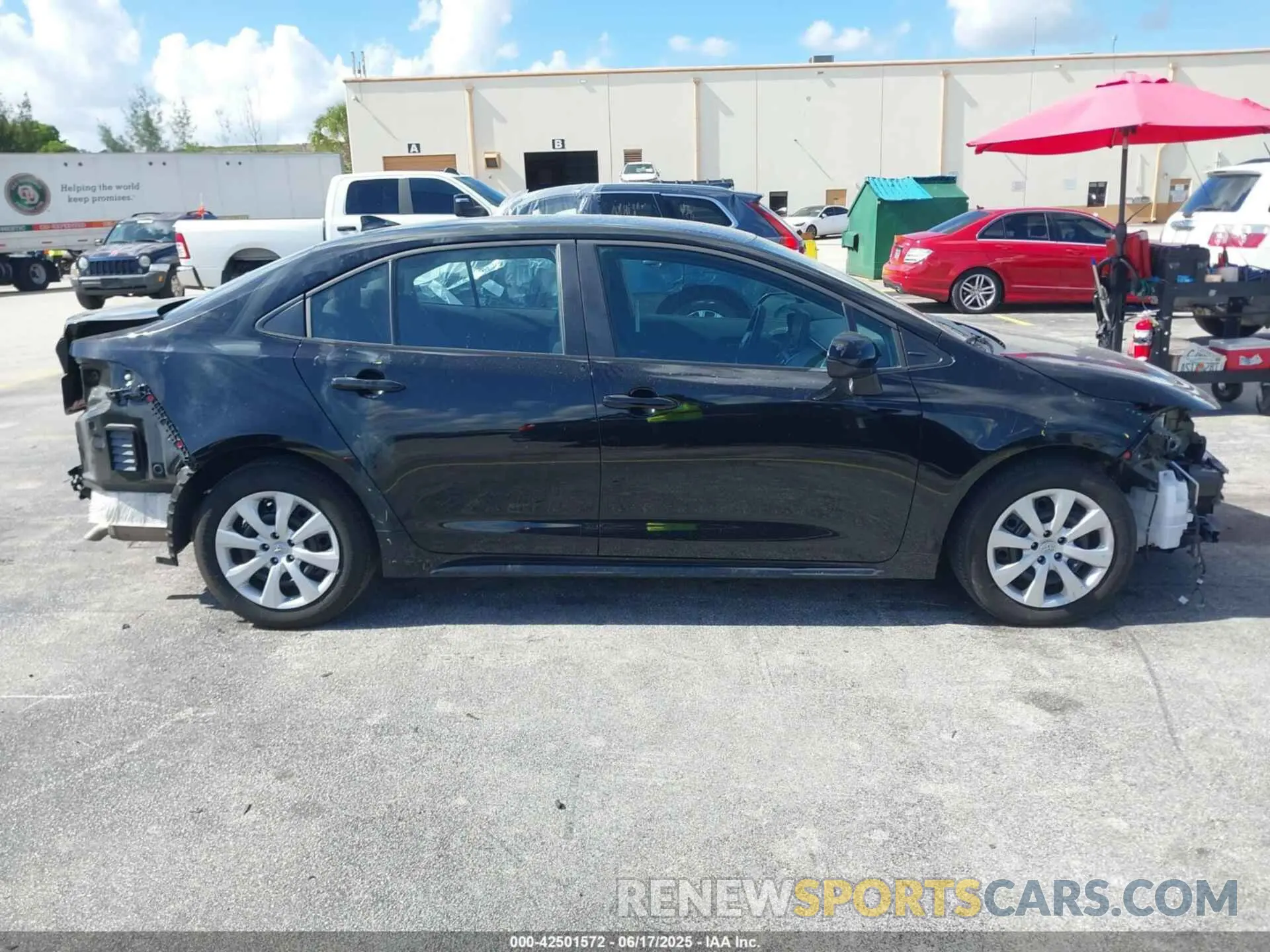 14 fotografías del automóvil dañado 5YFB4MDE9RP192774 TOYOTA COROLLA 2024