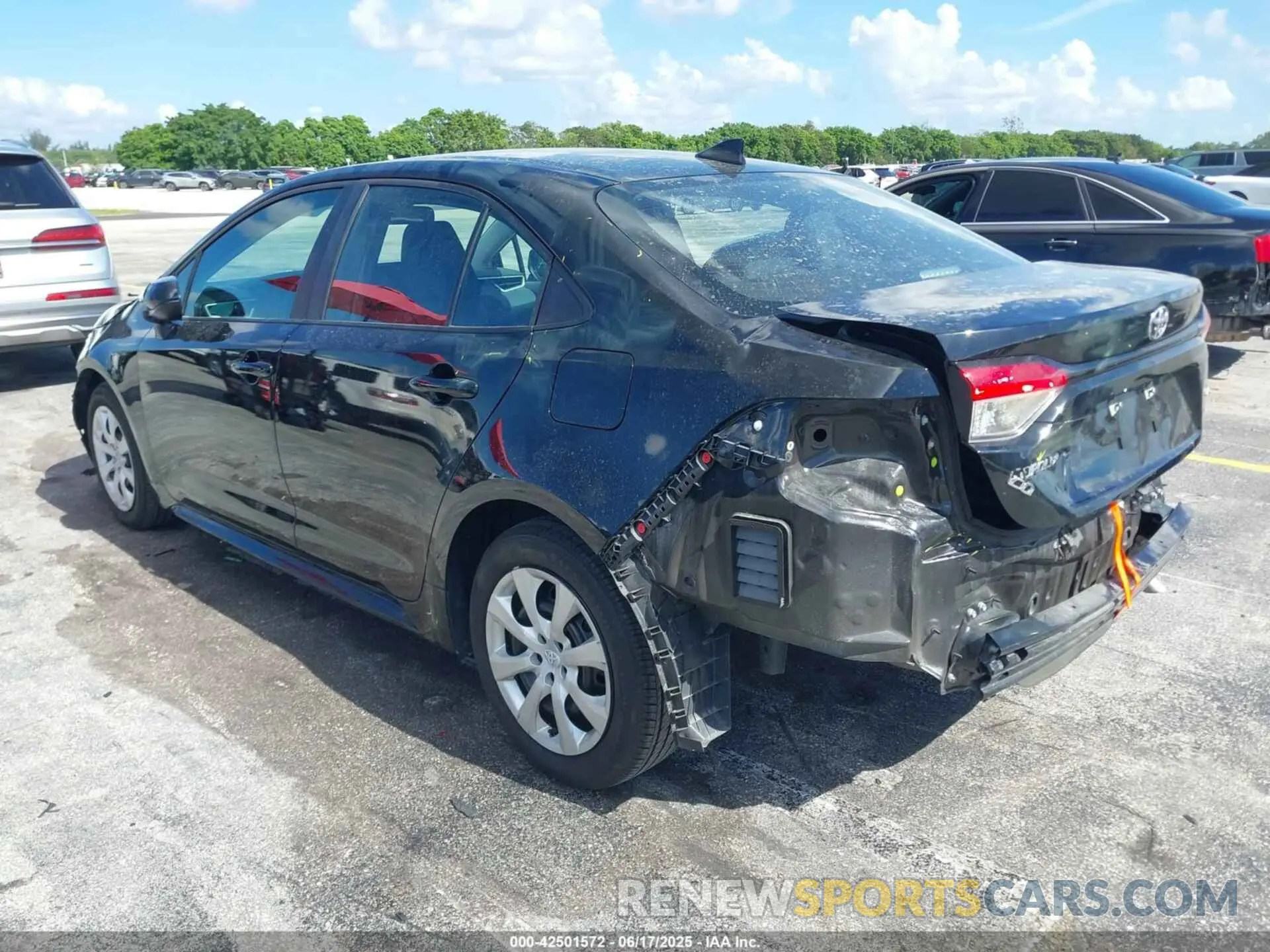 3 fotografías del automóvil dañado 5YFB4MDE9RP192774 TOYOTA COROLLA 2024