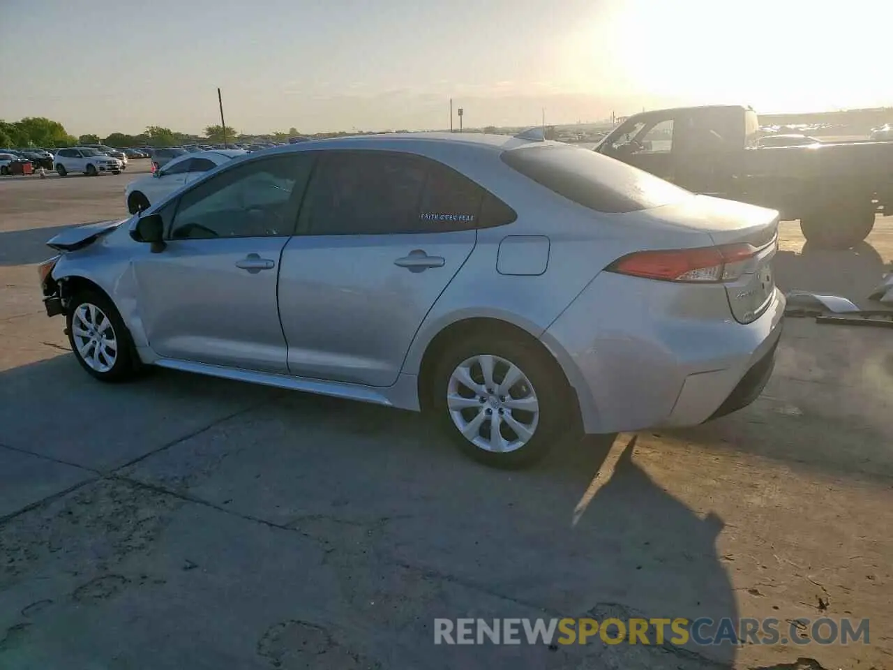 2 fotografías del automóvil dañado 5YFB4MDE9RP204289 TOYOTA COROLLA 2024