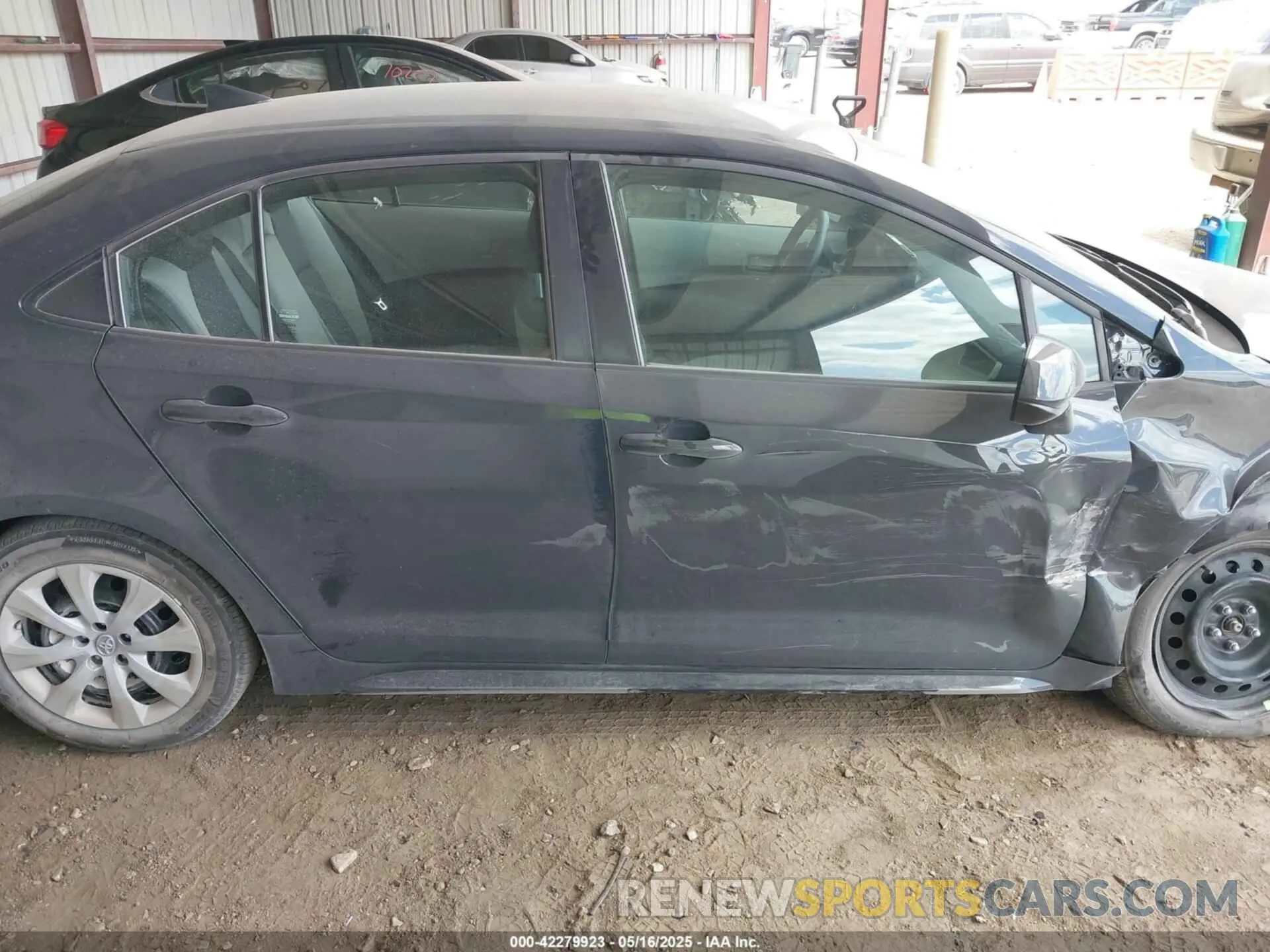 13 fotografías del automóvil dañado 5YFB4MDE9RP209489 TOYOTA COROLLA 2024
