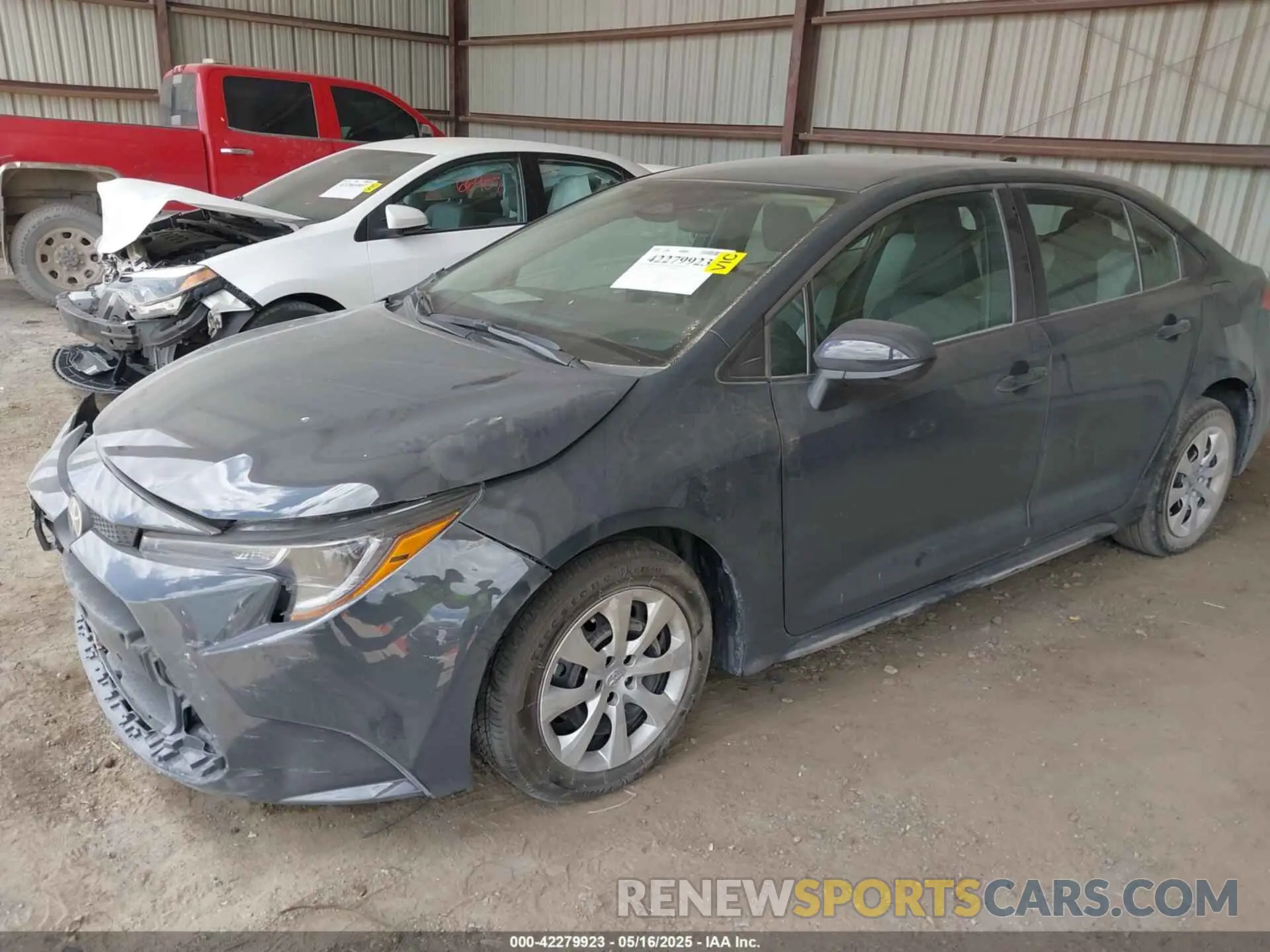 2 fotografías del automóvil dañado 5YFB4MDE9RP209489 TOYOTA COROLLA 2024
