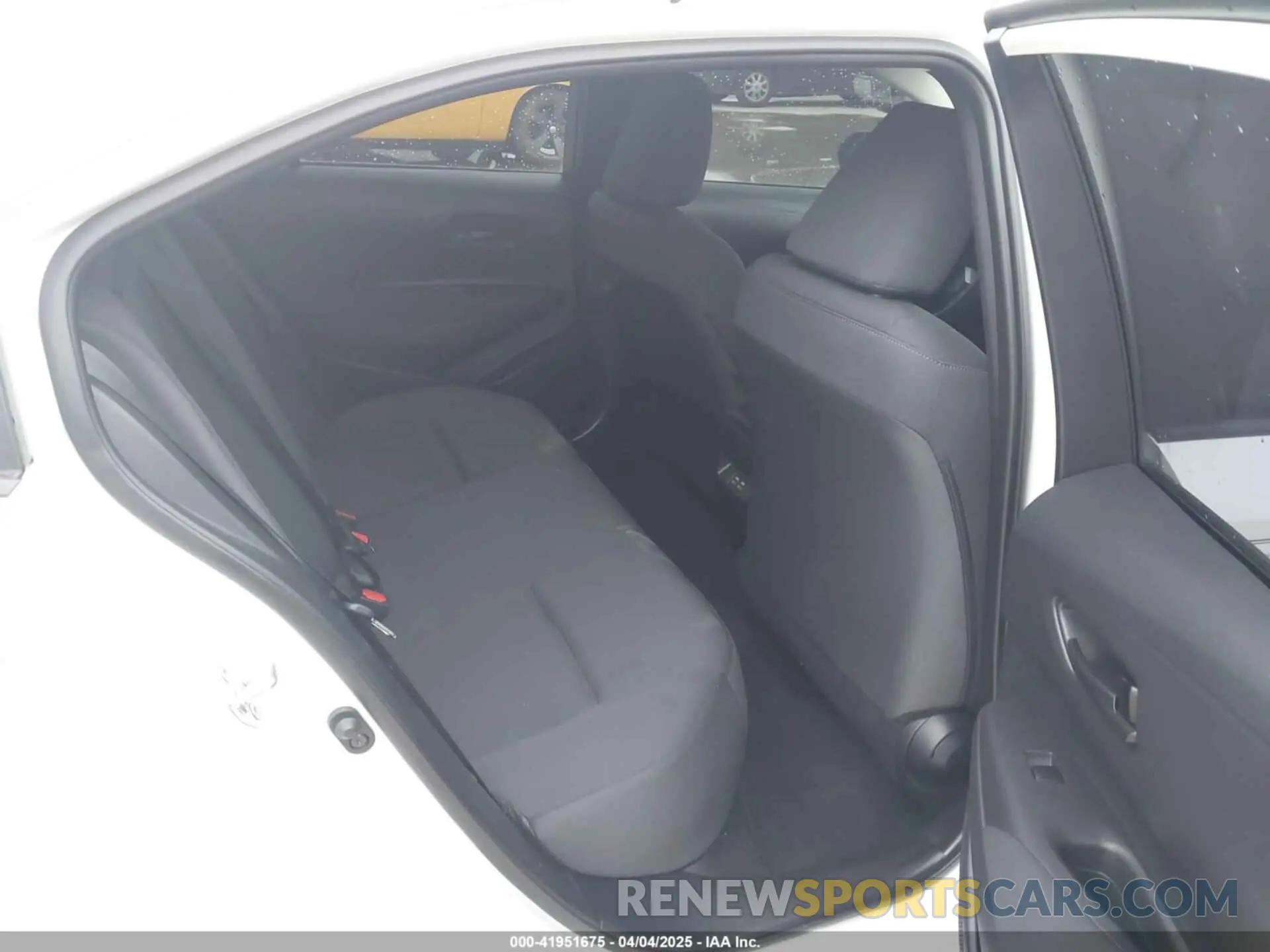 8 fotografías del automóvil dañado 5YFB4MDE9RP212019 TOYOTA COROLLA 2024