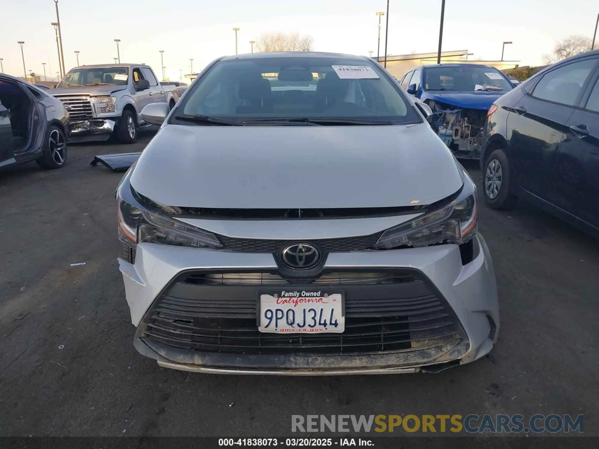 13 fotografías del automóvil dañado 5YFB4MDE9RP227796 TOYOTA COROLLA 2024