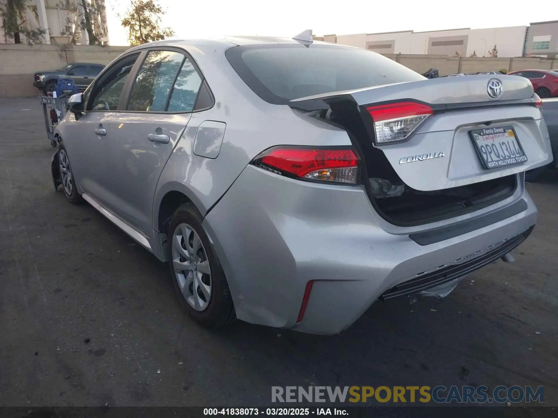 3 fotografías del automóvil dañado 5YFB4MDE9RP227796 TOYOTA COROLLA 2024