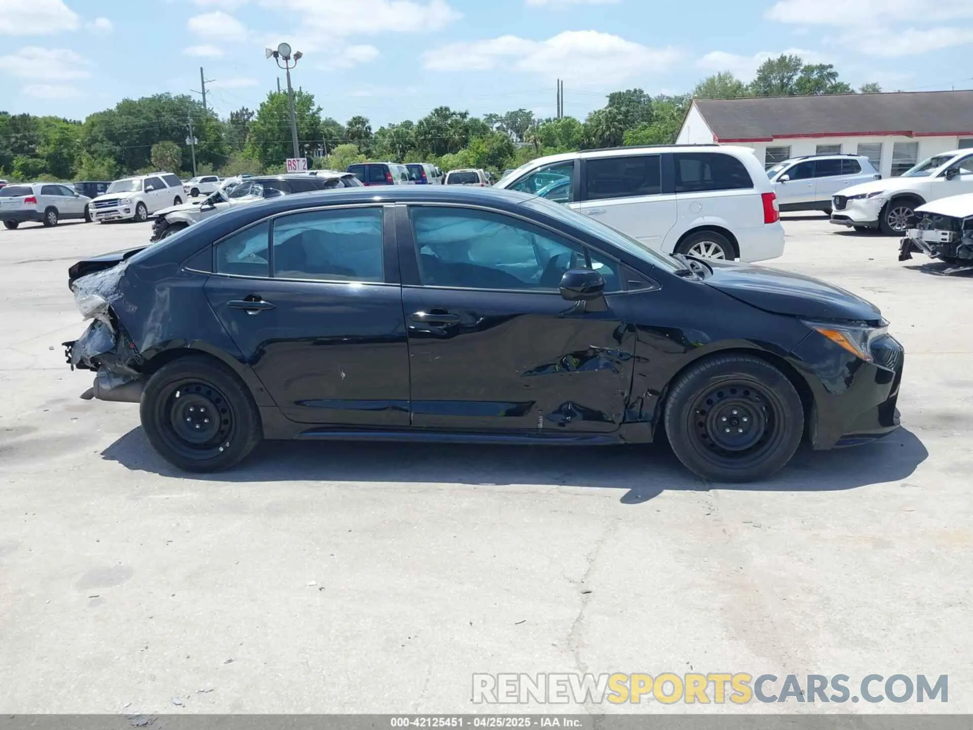 13 fotografías del automóvil dañado 5YFB4MDEXRP095163 TOYOTA COROLLA 2024