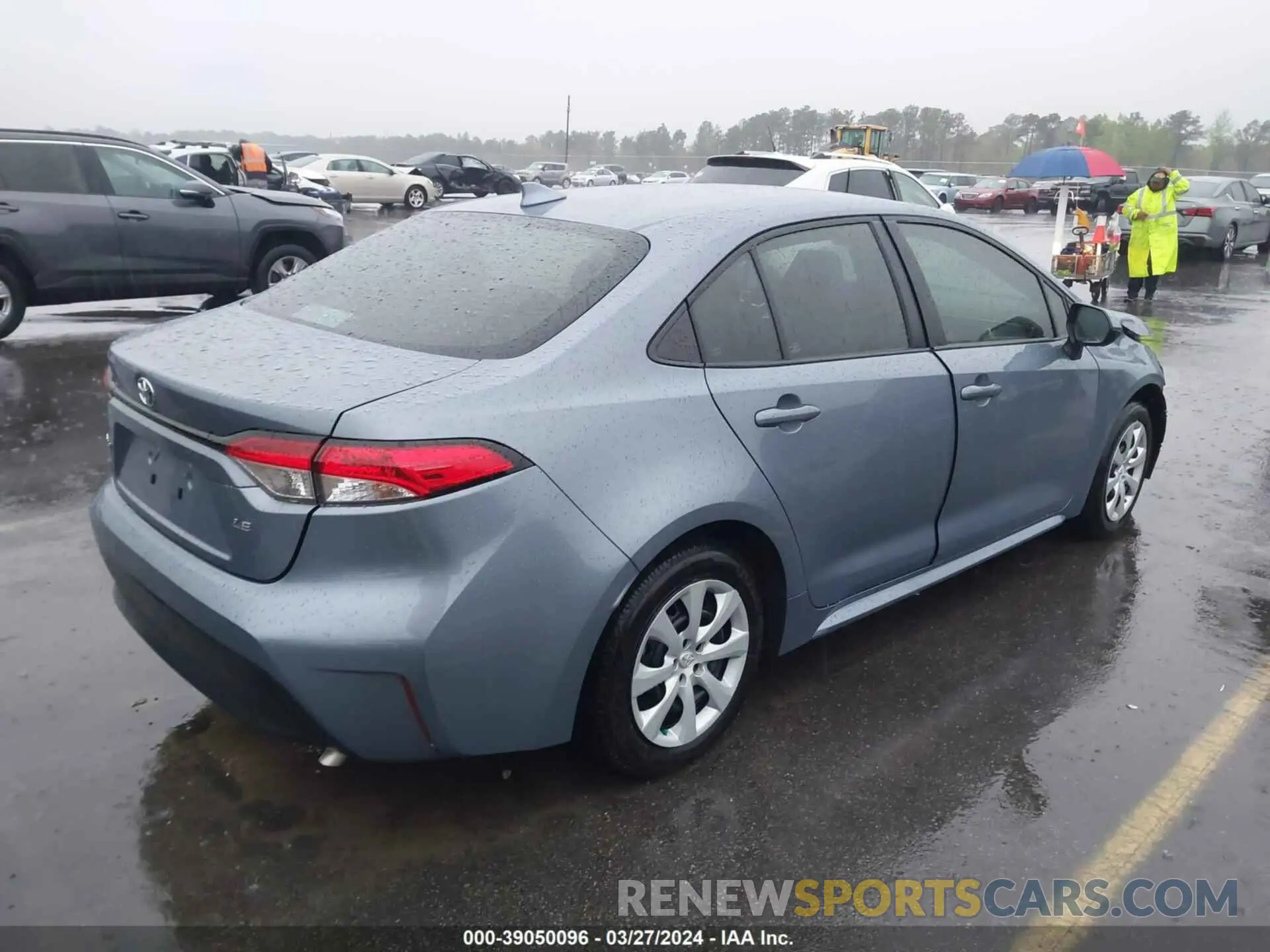 4 fotografías del automóvil dañado 5YFB4MDEXRP098158 TOYOTA COROLLA 2024