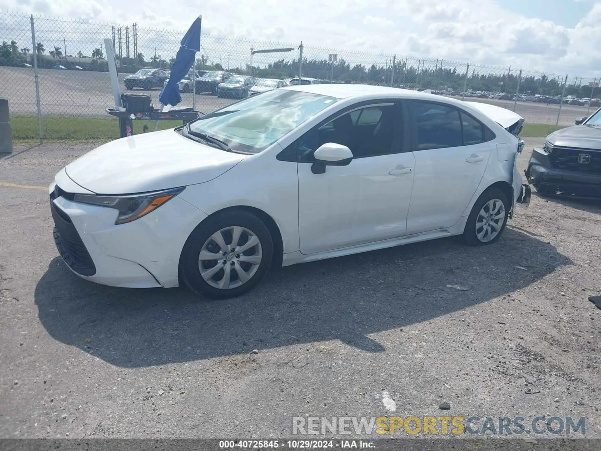2 fotografías del automóvil dañado 5YFB4MDEXRP136777 TOYOTA COROLLA 2024