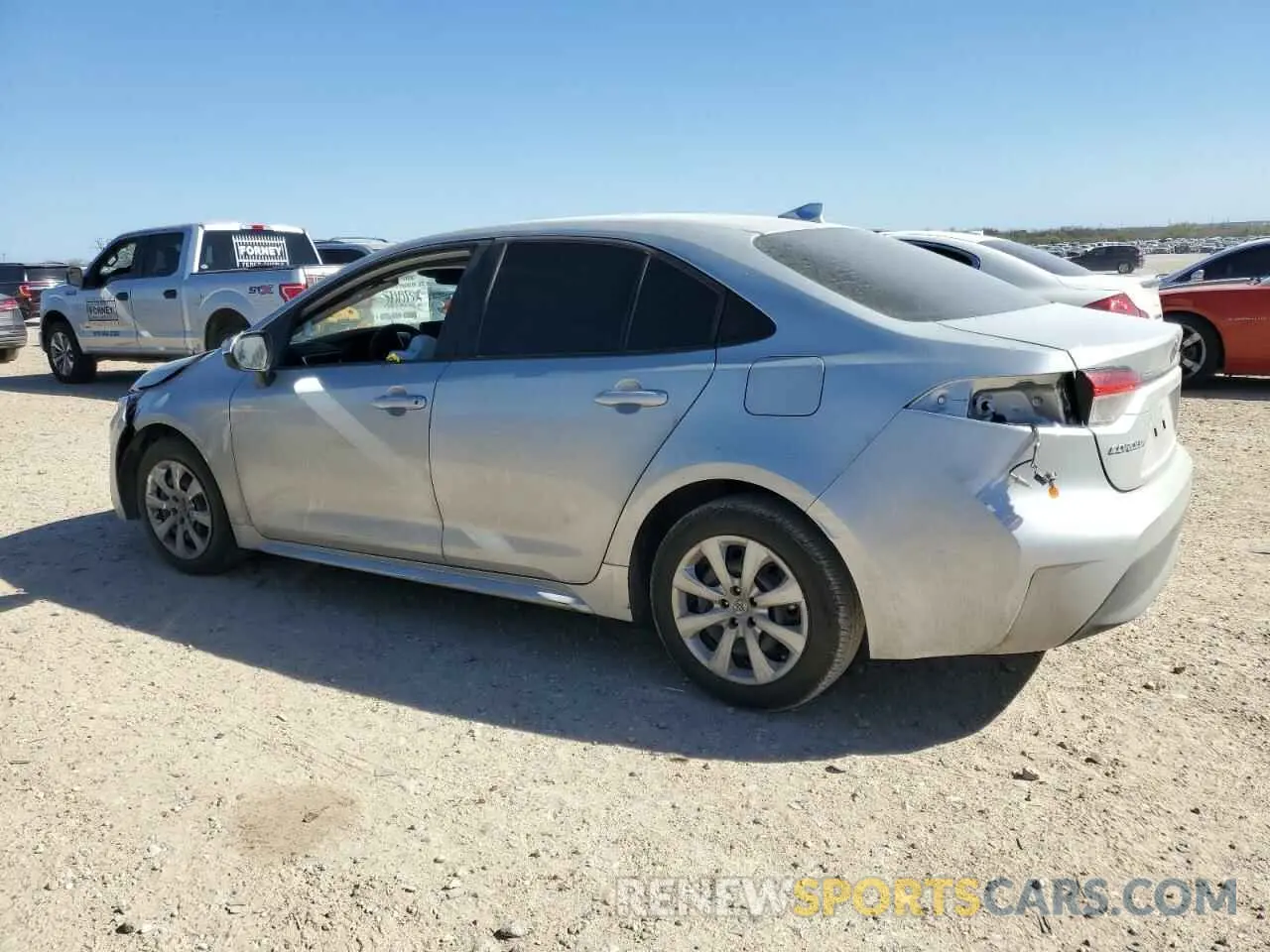 2 fotografías del automóvil dañado 5YFB4MDEXRP174140 TOYOTA COROLLA 2024