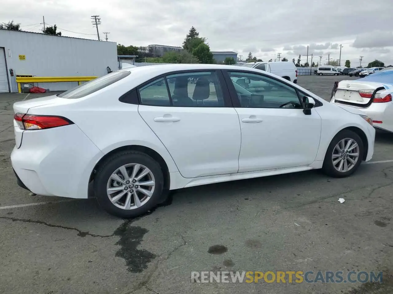 3 fotografías del automóvil dañado 5YFB4MDEXRP179743 TOYOTA COROLLA 2024