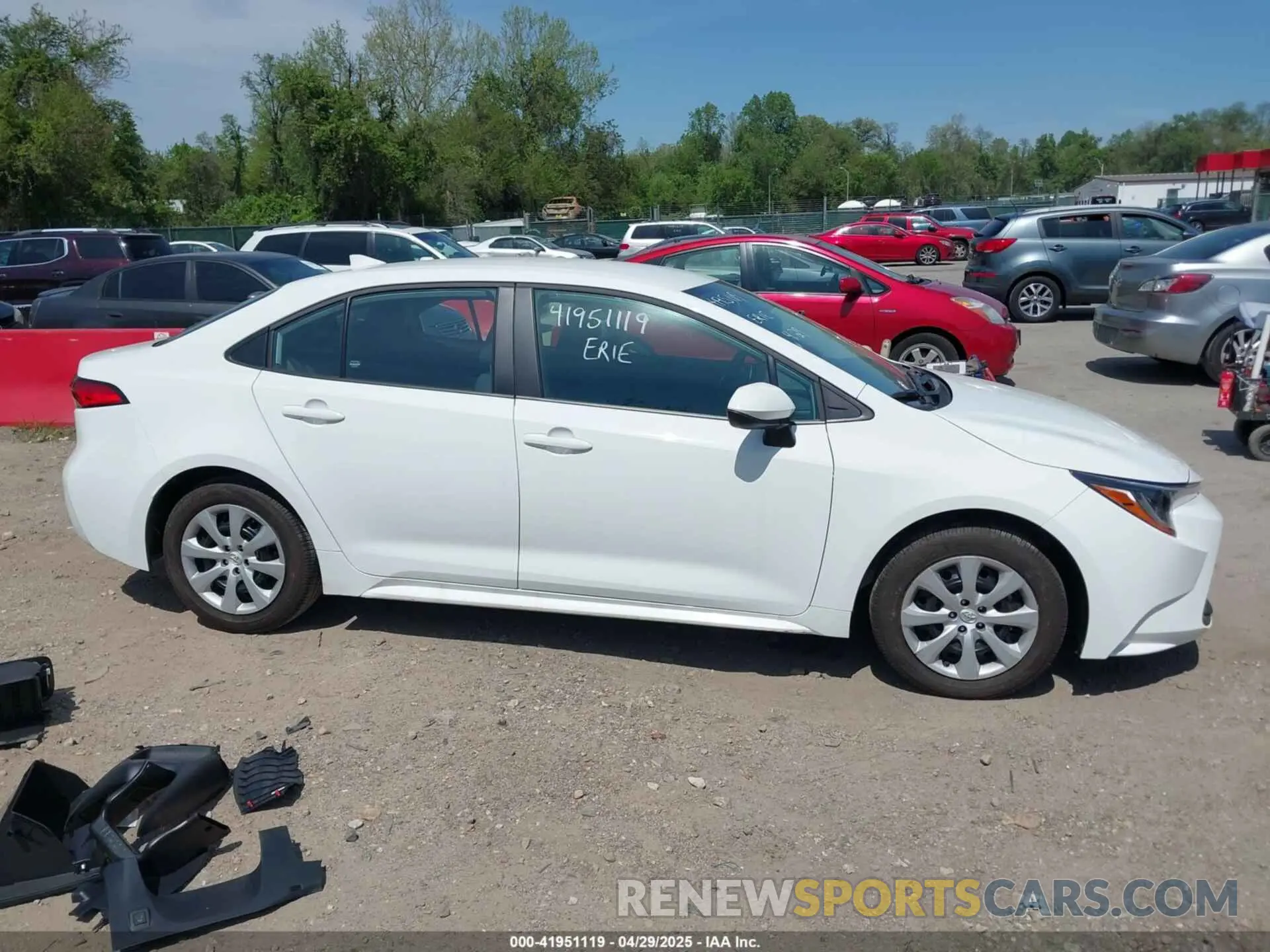 14 fotografías del automóvil dañado 5YFB4MDEXRP183209 TOYOTA COROLLA 2024