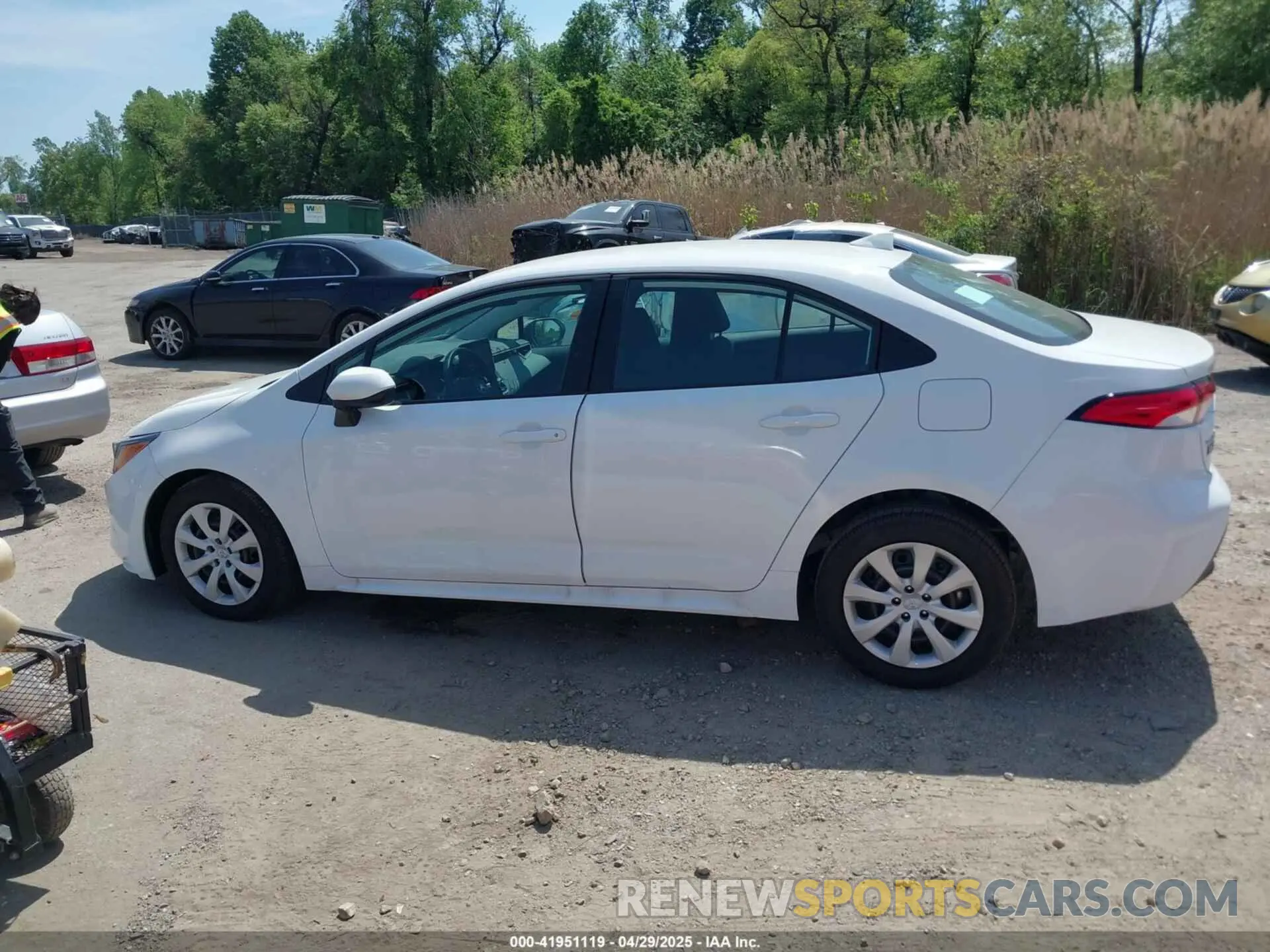 15 fotografías del automóvil dañado 5YFB4MDEXRP183209 TOYOTA COROLLA 2024