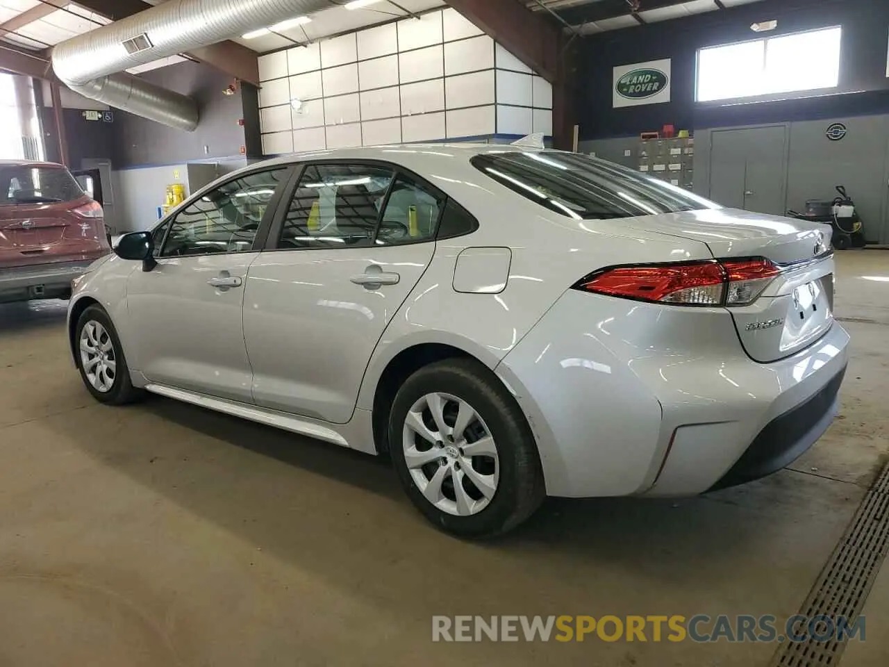 2 fotografías del automóvil dañado 5YFB4MDEXRP184117 TOYOTA COROLLA 2024