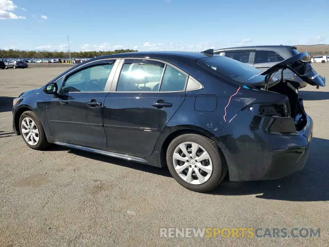 2 fotografías del automóvil dañado 5YFB4MDEXRP208061 TOYOTA COROLLA 2024