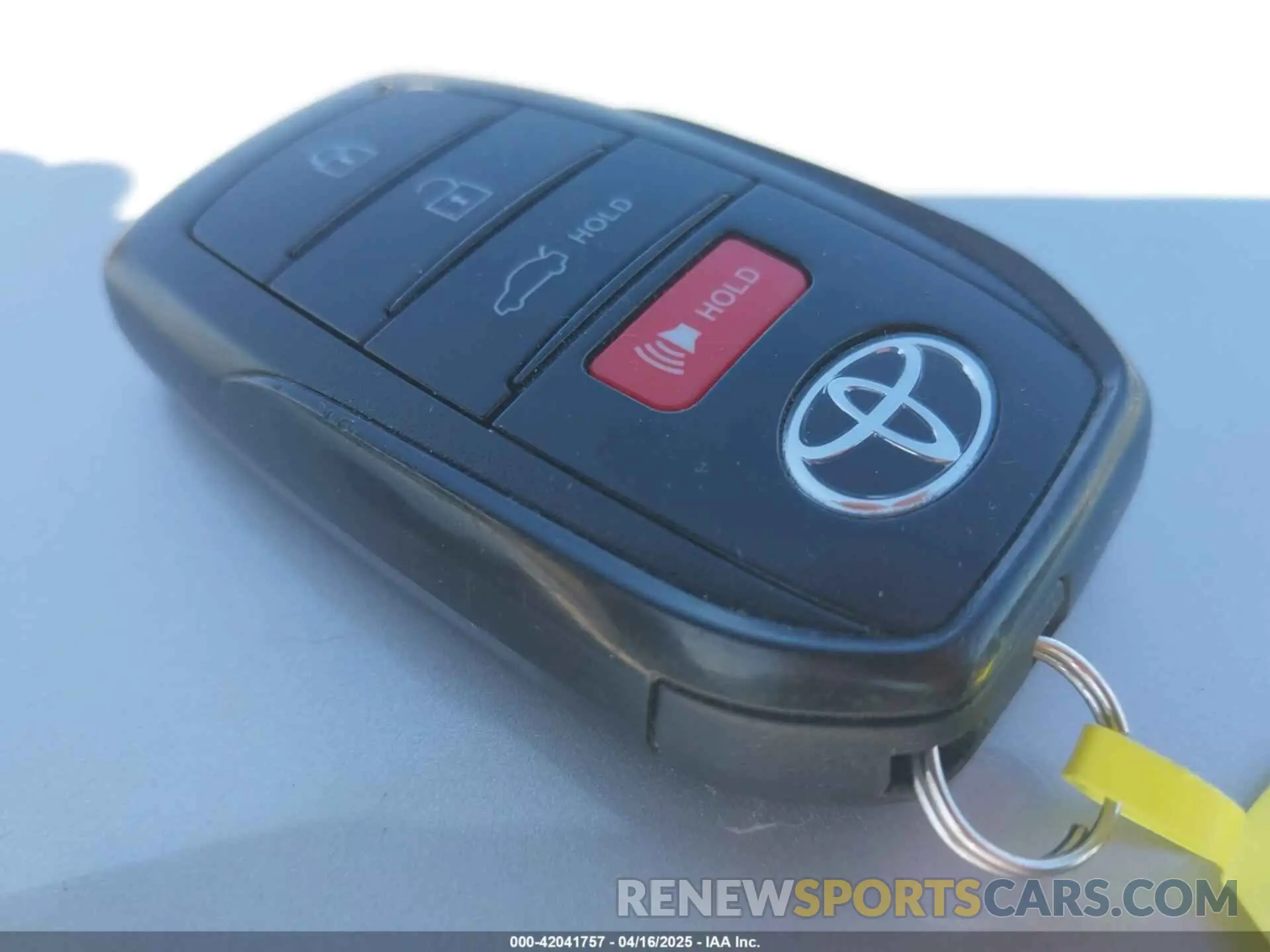 11 fotografías del automóvil dañado 5YFP4MCE0RP196915 TOYOTA COROLLA 2024