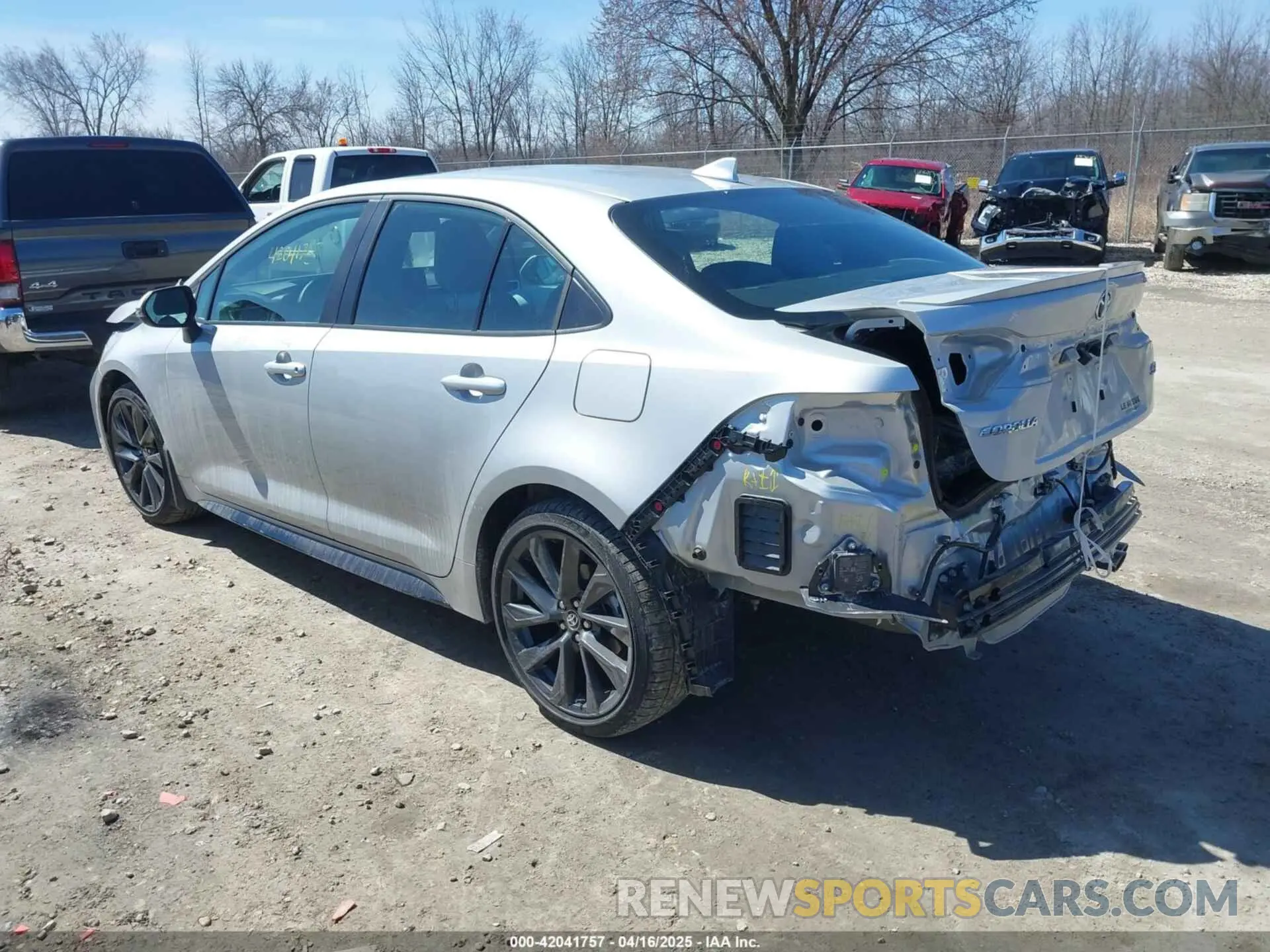 3 fotografías del automóvil dañado 5YFP4MCE0RP196915 TOYOTA COROLLA 2024