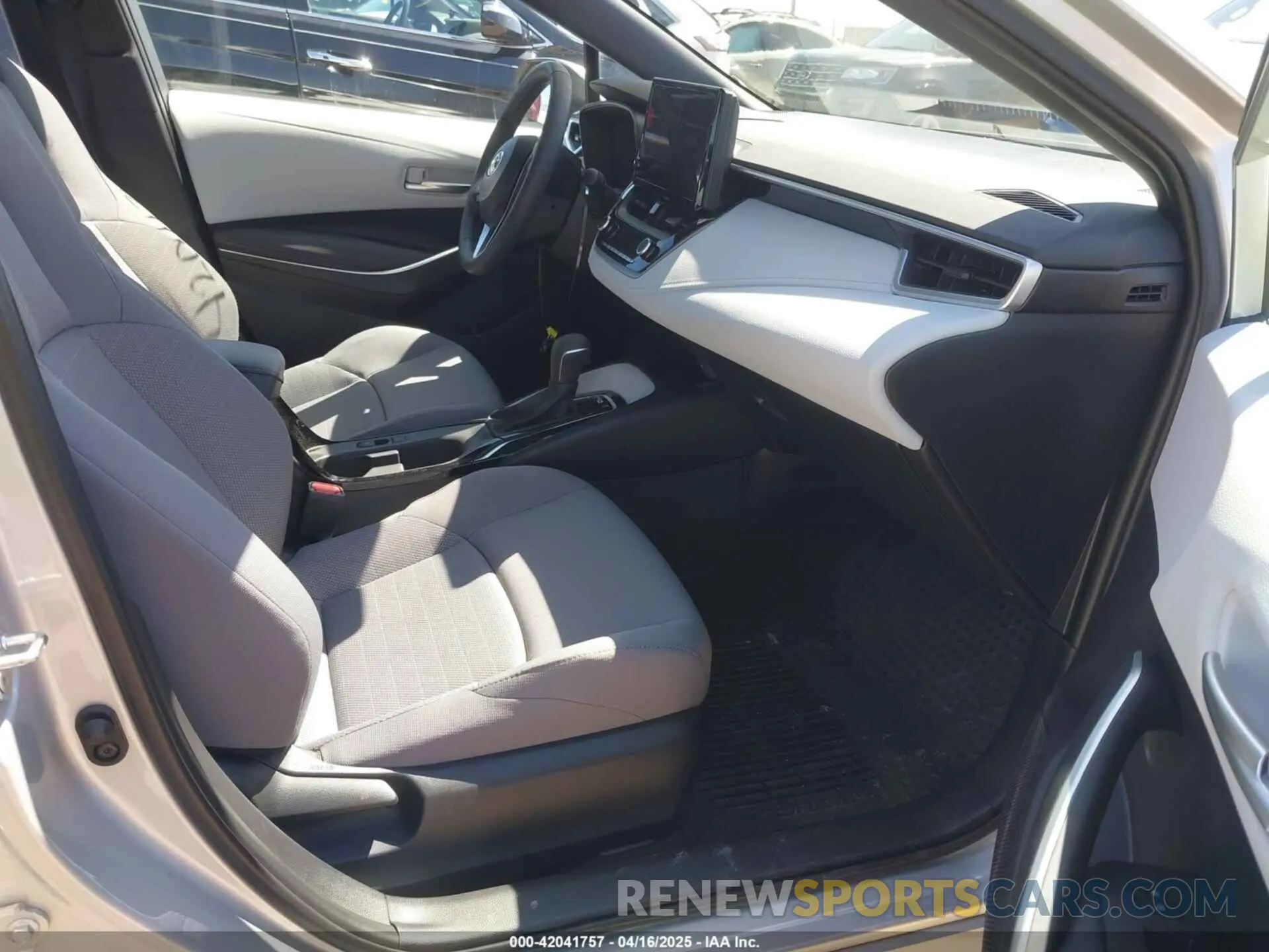 5 fotografías del automóvil dañado 5YFP4MCE0RP196915 TOYOTA COROLLA 2024
