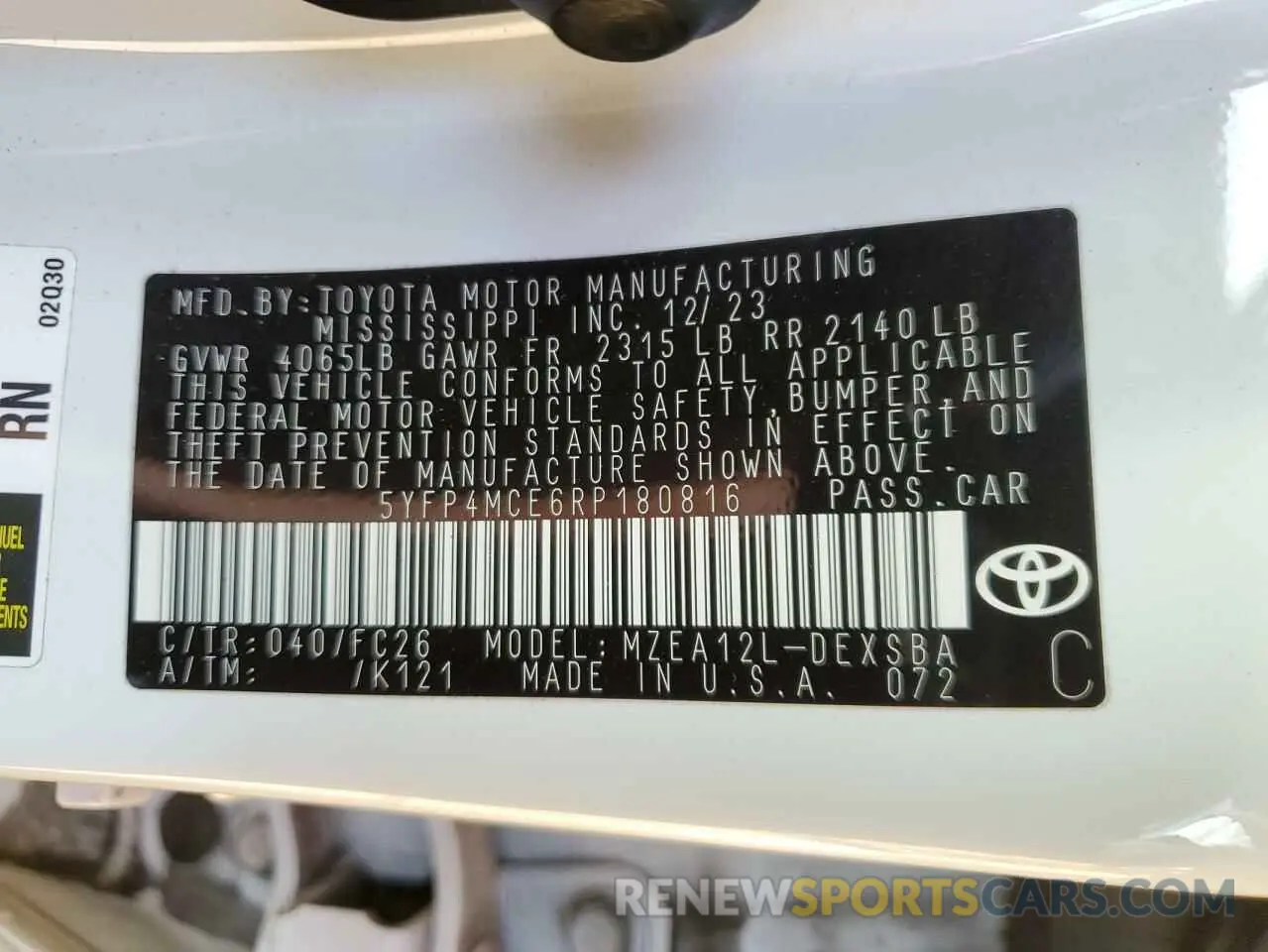 12 fotografías del automóvil dañado 5YFP4MCE6RP180816 TOYOTA COROLLA 2024