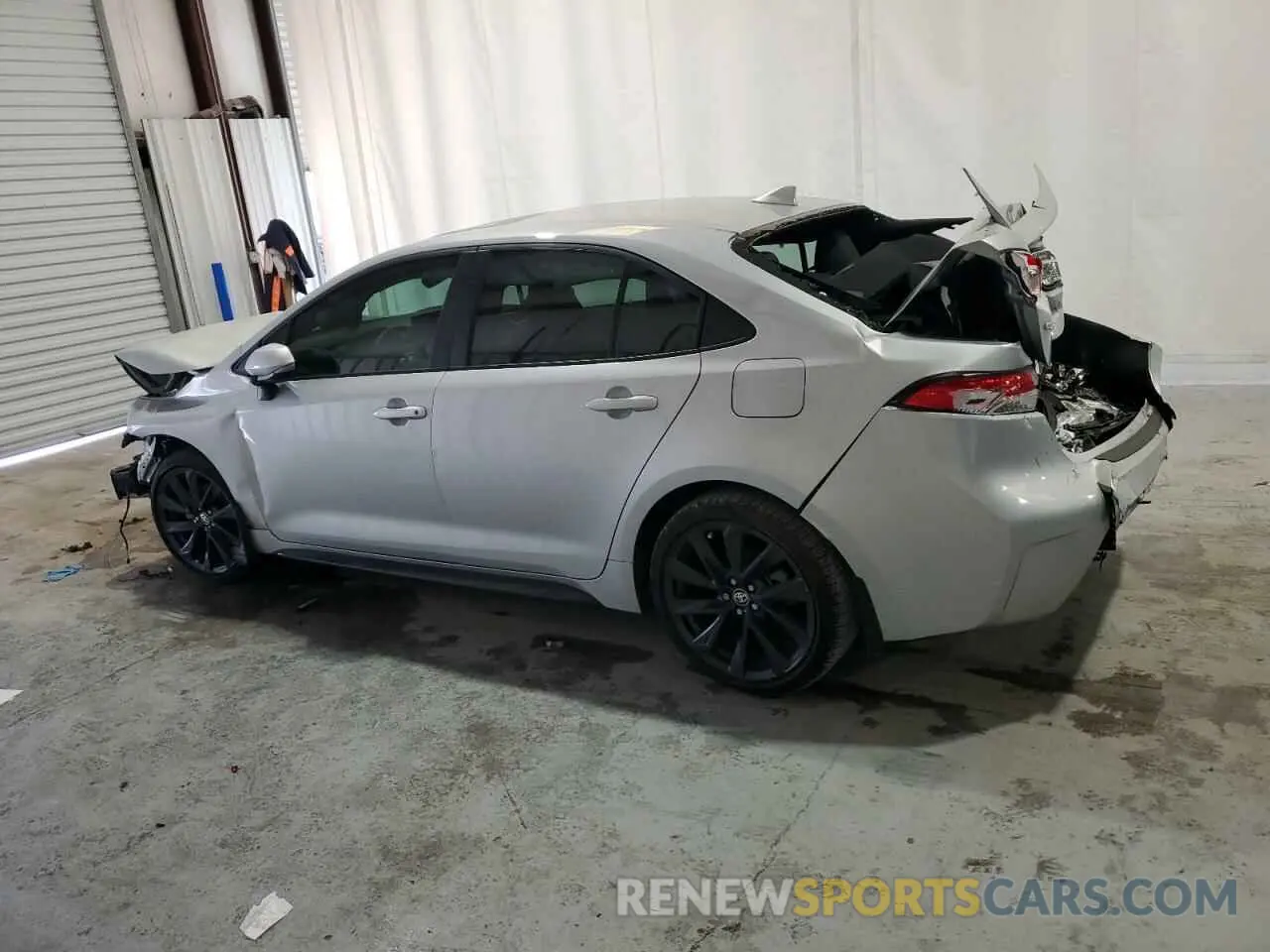2 fotografías del automóvil dañado 5YFP4MCE6RP200868 TOYOTA COROLLA 2024