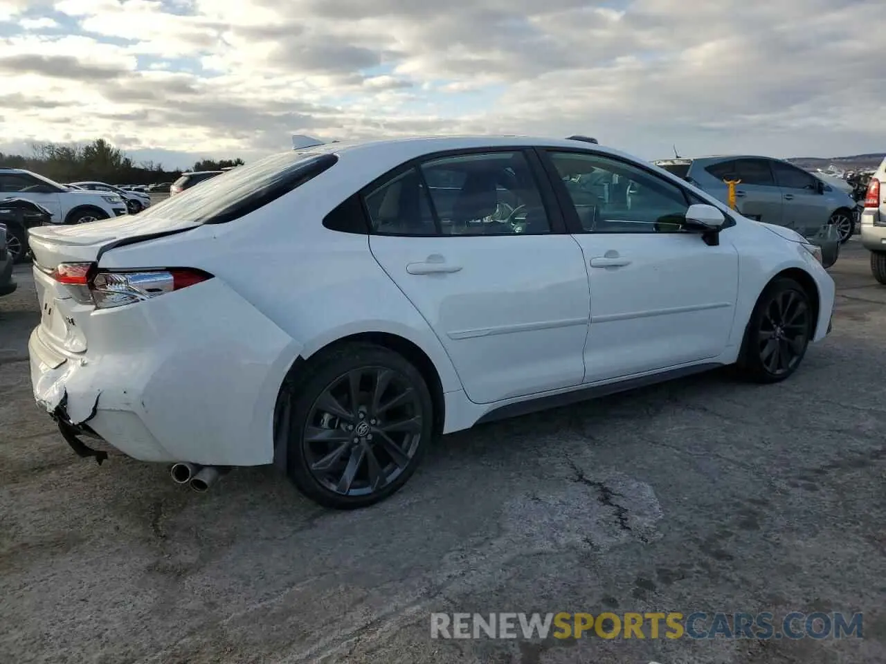 3 fotografías del automóvil dañado 5YFP4MCE6RP201051 TOYOTA COROLLA 2024
