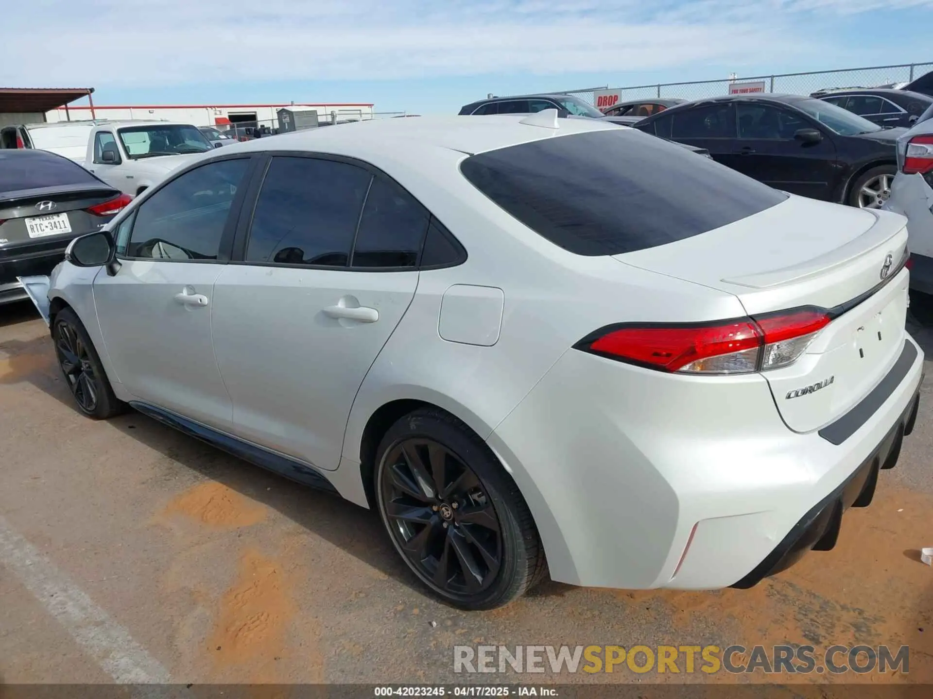 14 fotografías del automóvil dañado 5YFP4MCE8RP187685 TOYOTA COROLLA 2024