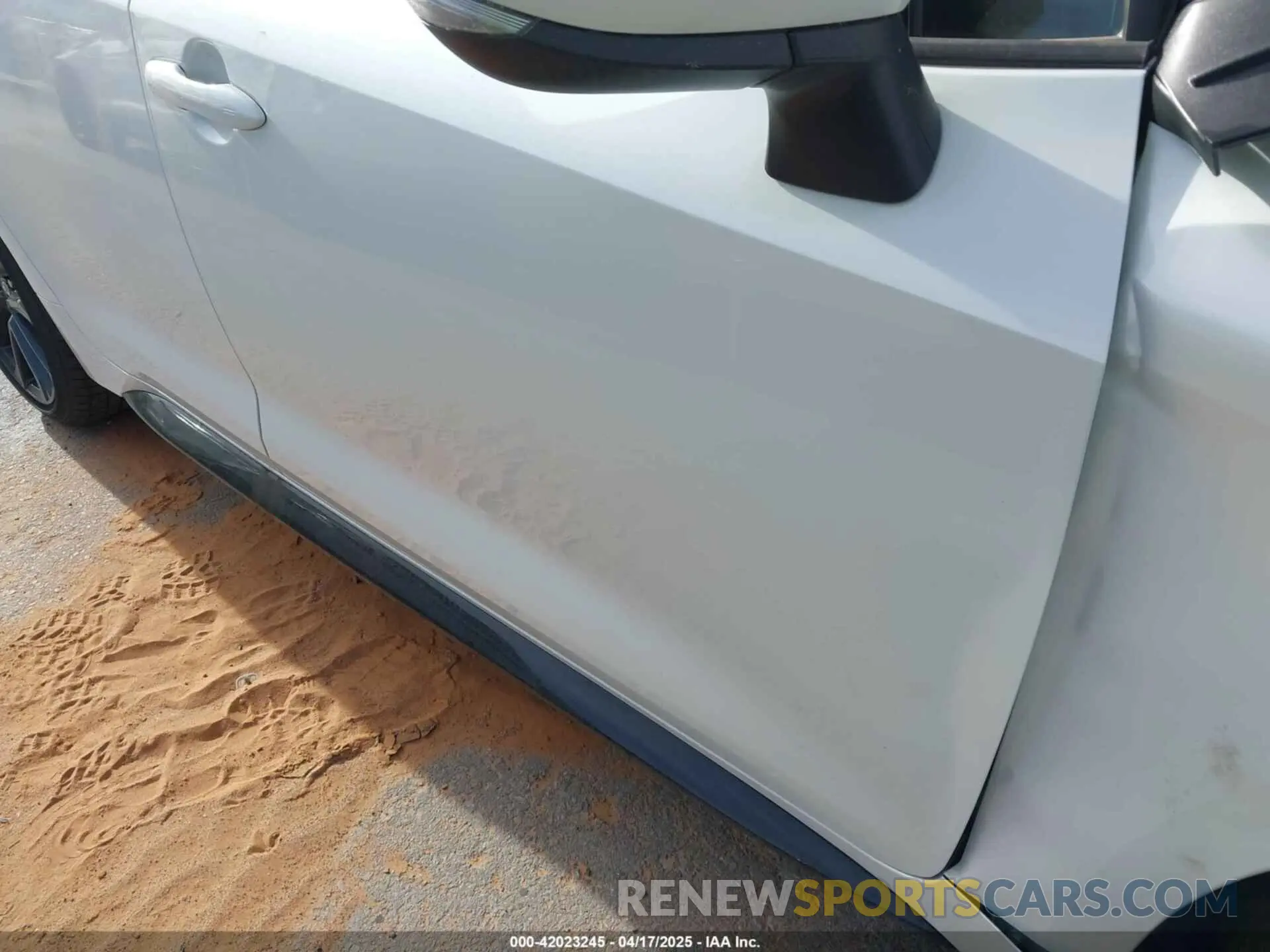 17 fotografías del automóvil dañado 5YFP4MCE8RP187685 TOYOTA COROLLA 2024