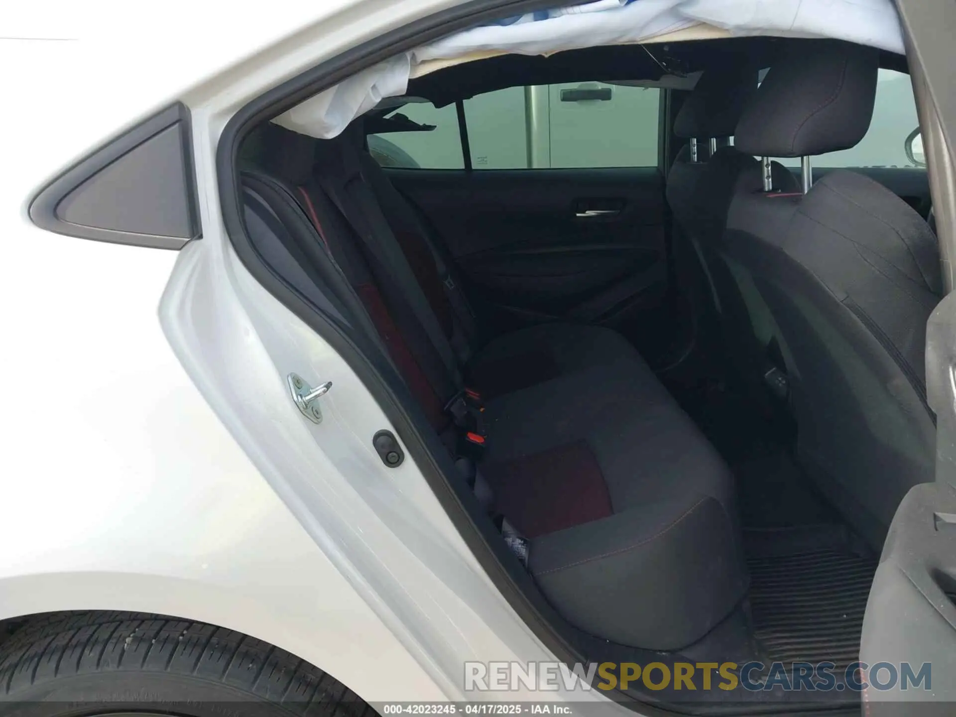 8 fotografías del automóvil dañado 5YFP4MCE8RP187685 TOYOTA COROLLA 2024