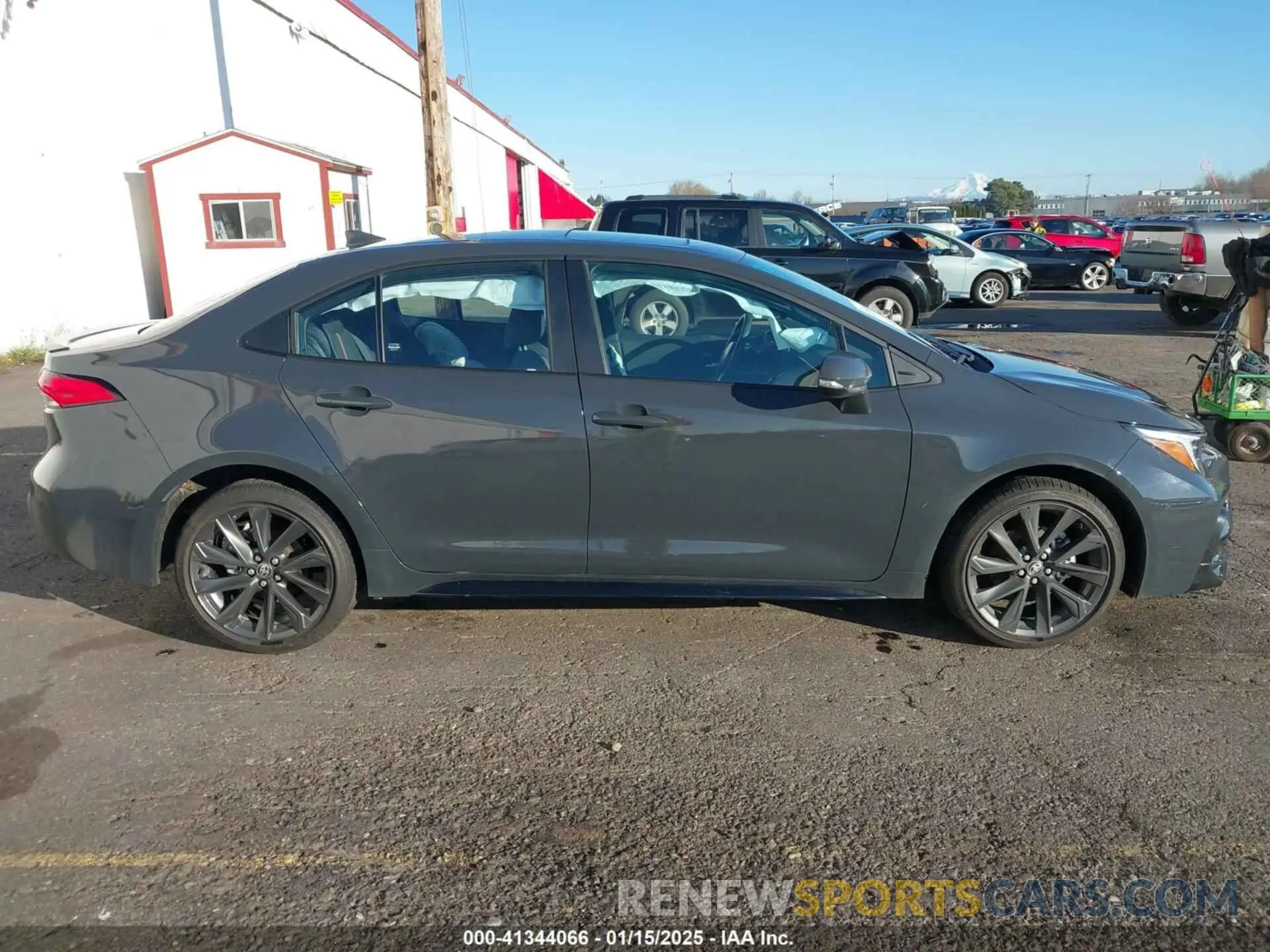 14 fotografías del automóvil dañado 5YFP4MCE9RP214196 TOYOTA COROLLA 2024