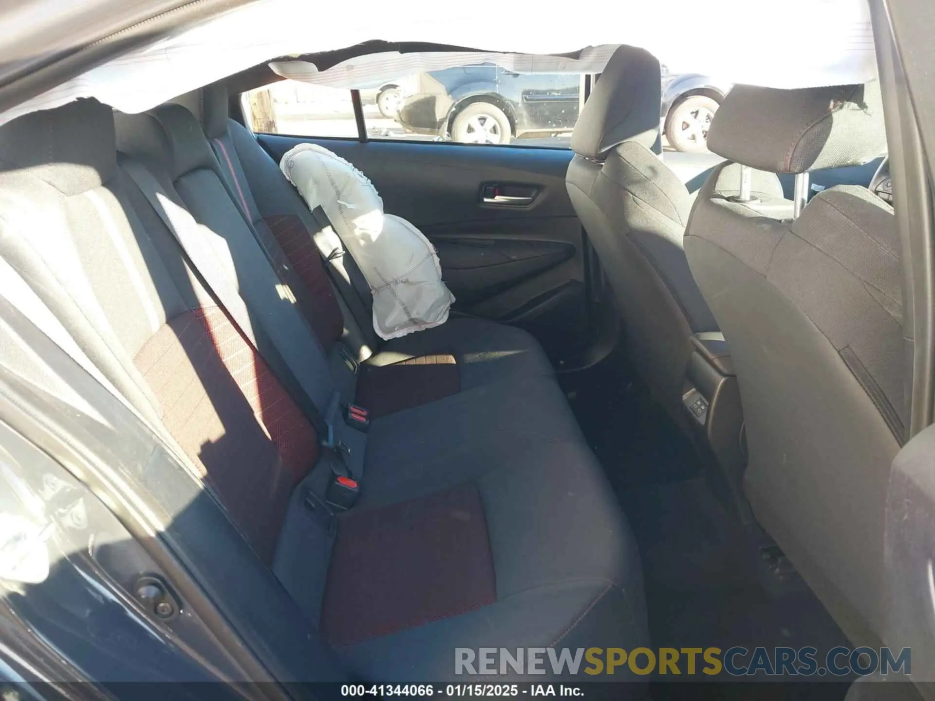 8 fotografías del automóvil dañado 5YFP4MCE9RP214196 TOYOTA COROLLA 2024
