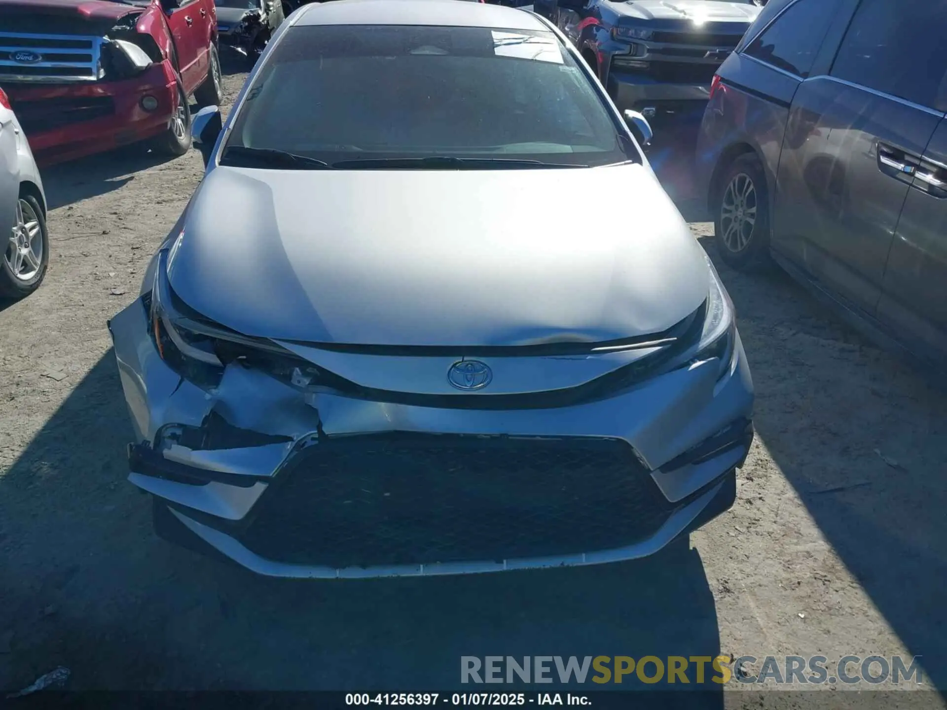 12 fotografías del automóvil dañado 5YFS4MCE0RP205302 TOYOTA COROLLA 2024
